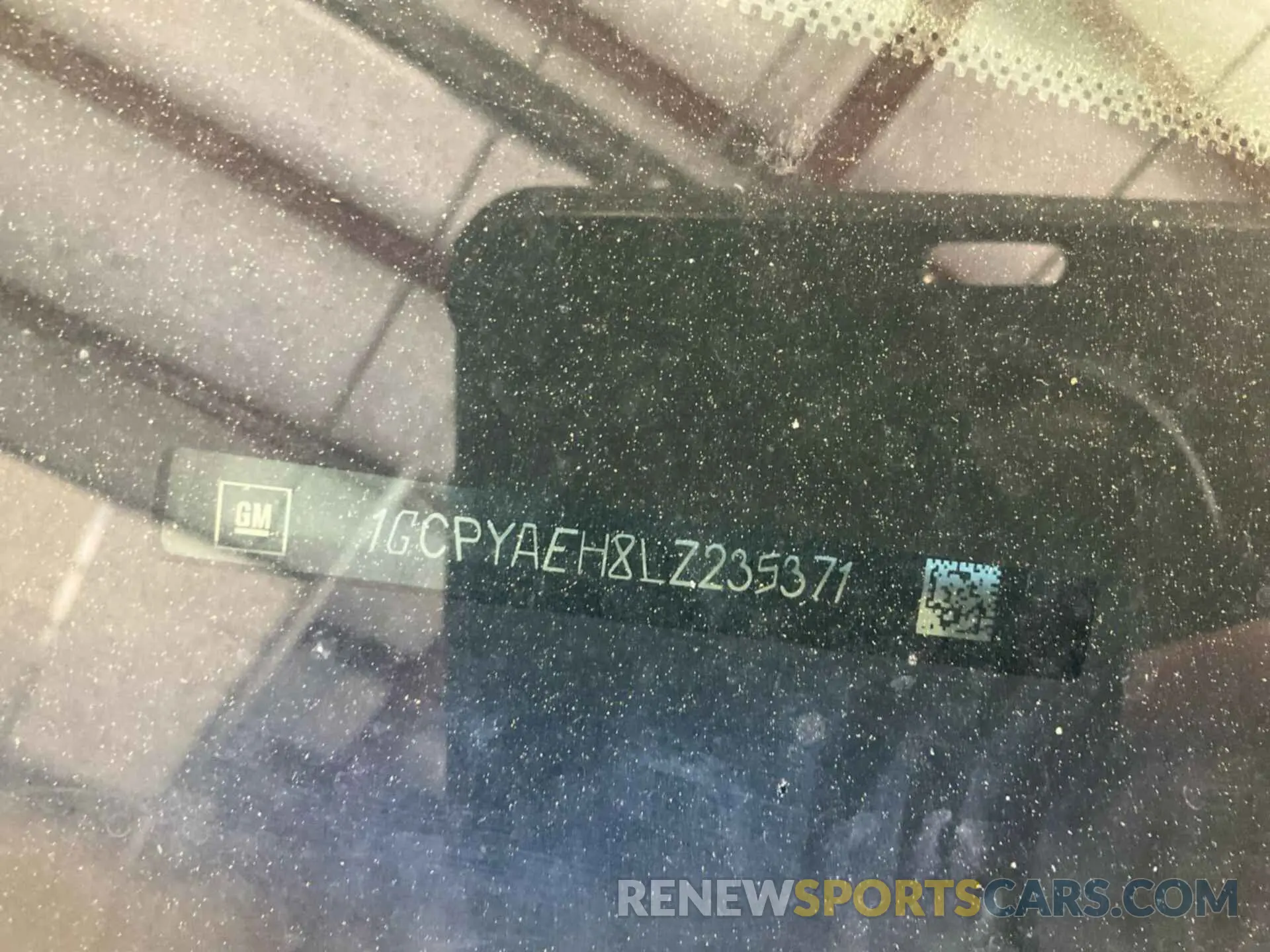 6 Photograph of a damaged car 1GCPYAEH8LZ235371 CHEVROLET SILVERADO 2020