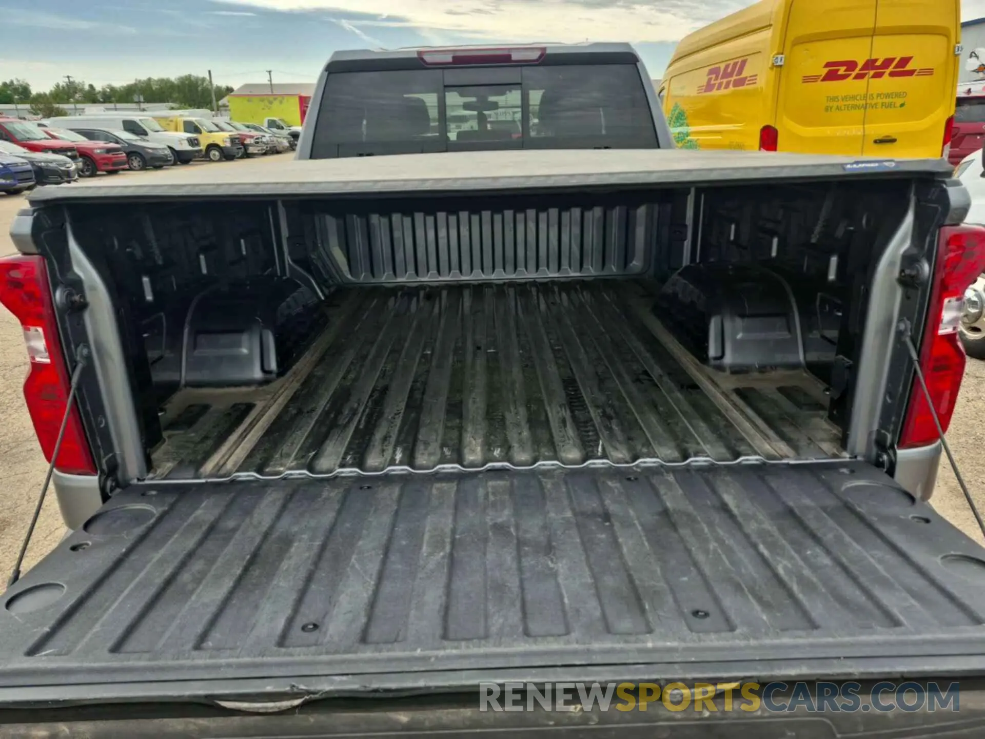 14 Photograph of a damaged car 1GCRYDED5LZ165111 CHEVROLET SILVERADO 2020