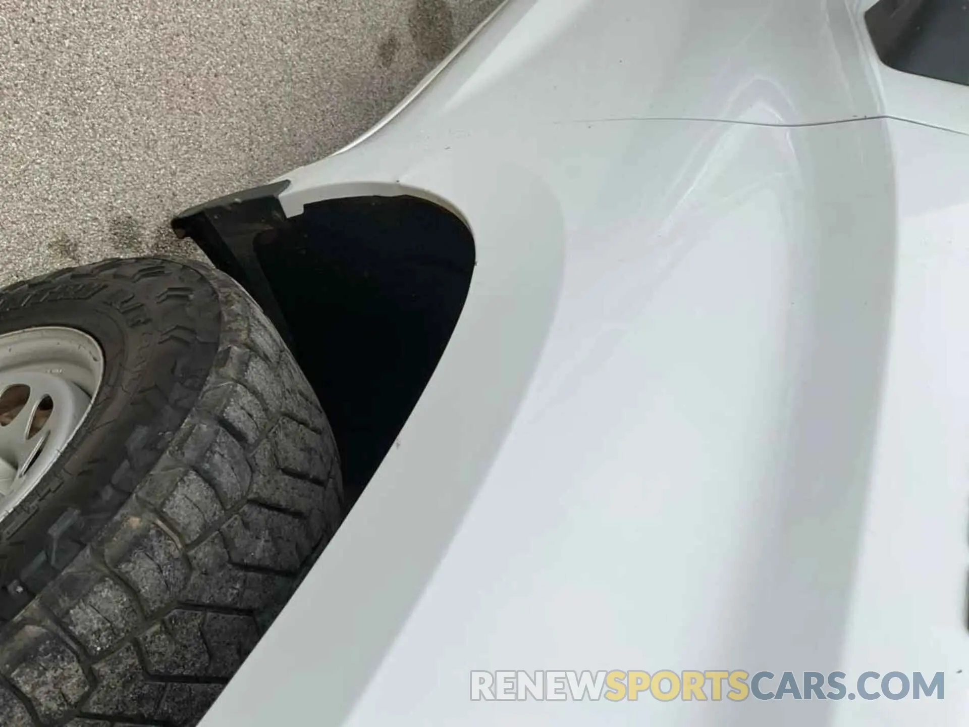 9 Photograph of a damaged car 1GCUYAEF5LZ177401 CHEVROLET SILVERADO 2020