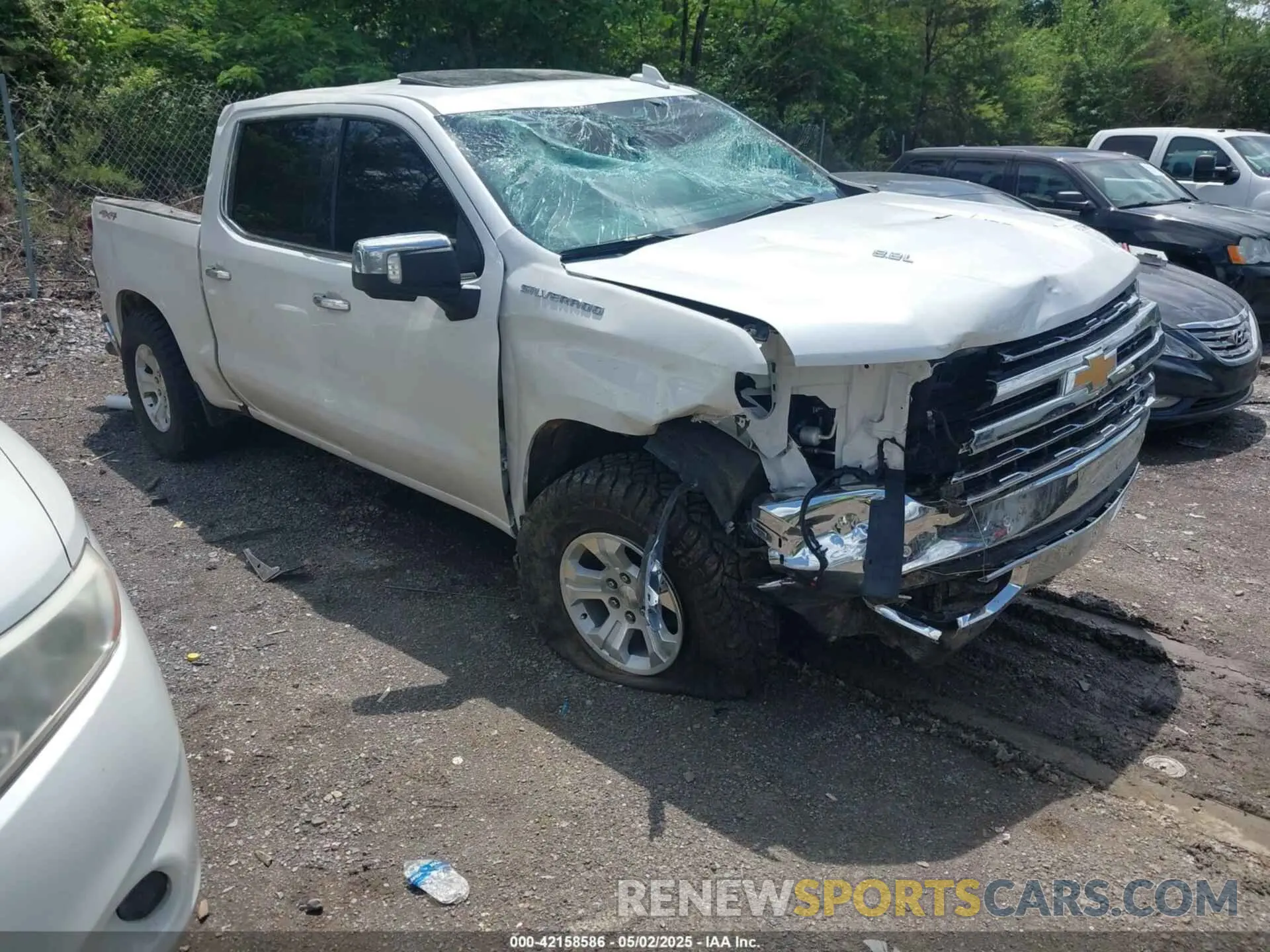 1 Photograph of a damaged car 1GCUYGEL6LZ281209 CHEVROLET SILVERADO 2020