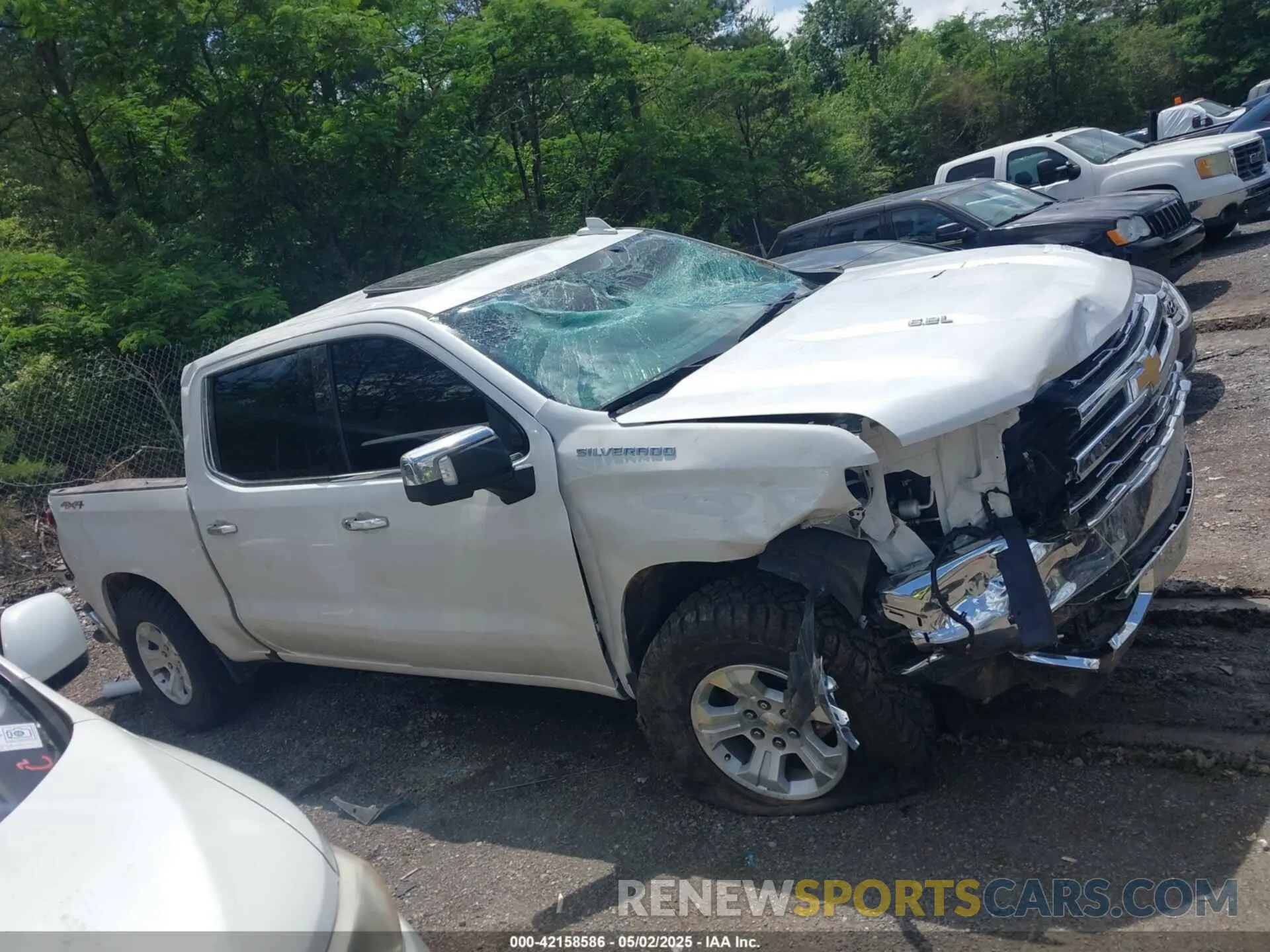 13 Photograph of a damaged car 1GCUYGEL6LZ281209 CHEVROLET SILVERADO 2020