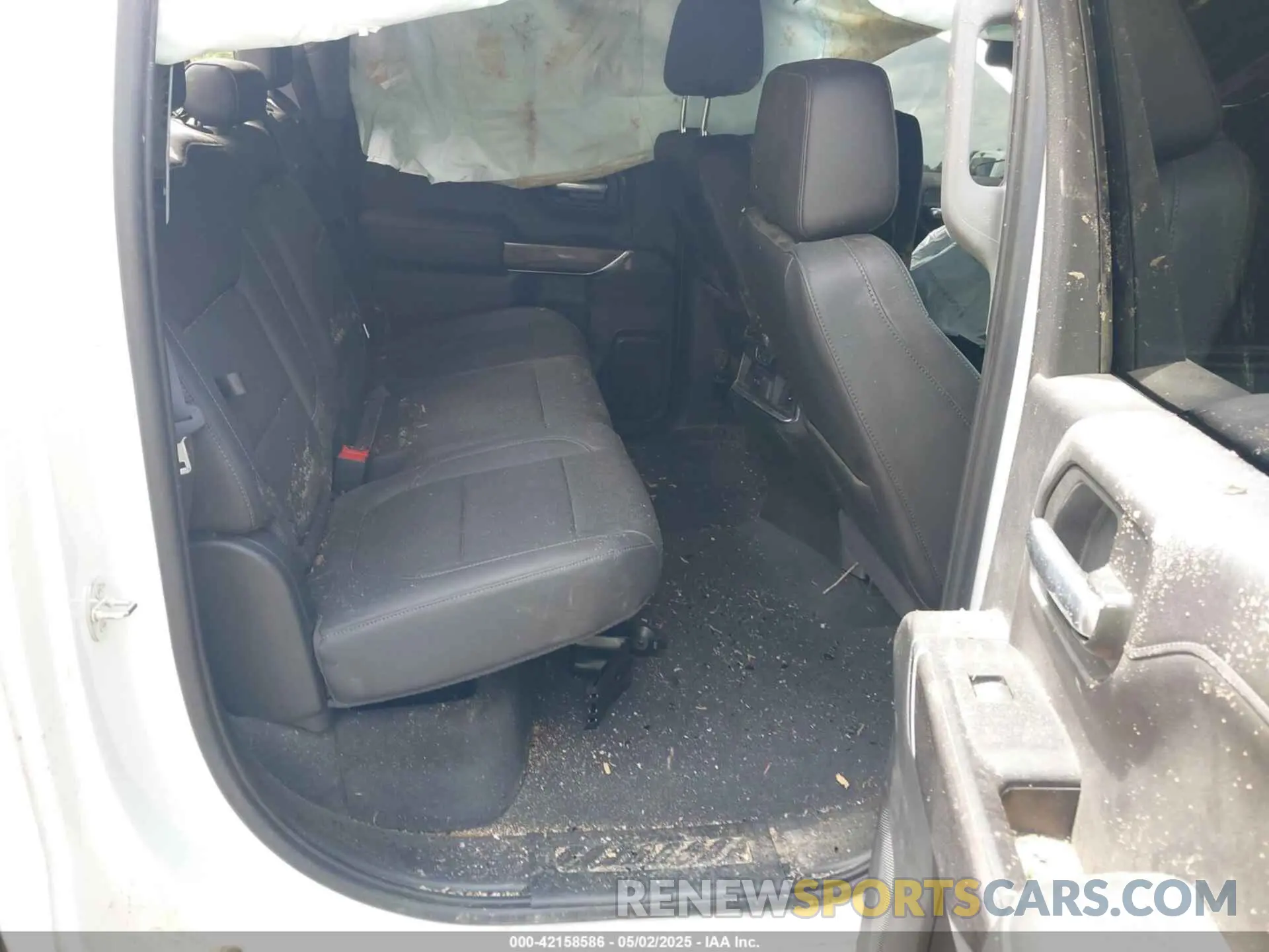 8 Photograph of a damaged car 1GCUYGEL6LZ281209 CHEVROLET SILVERADO 2020