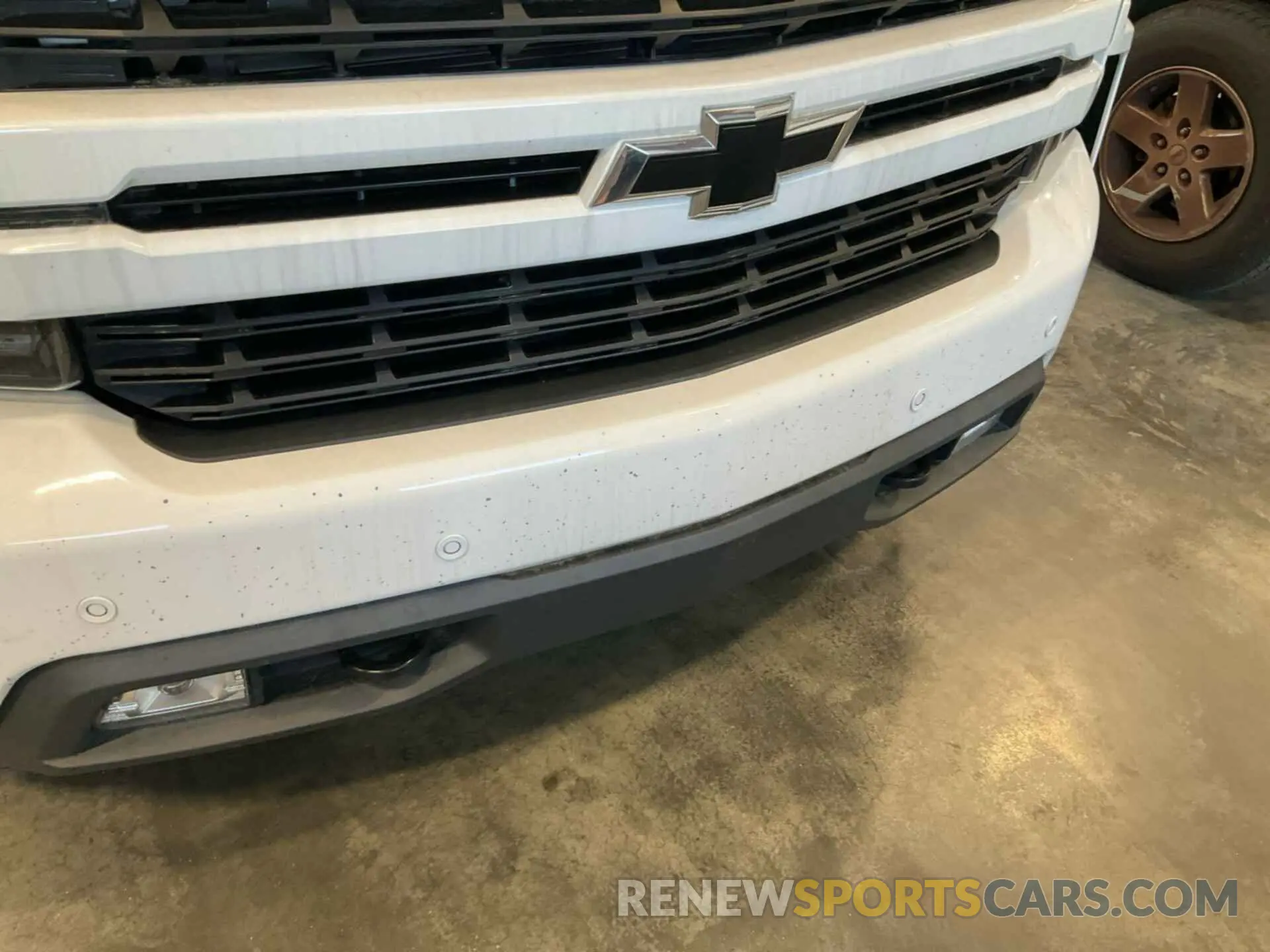 5 Photograph of a damaged car 3GCUYEEL0LG216506 CHEVROLET SILVERADO 2020