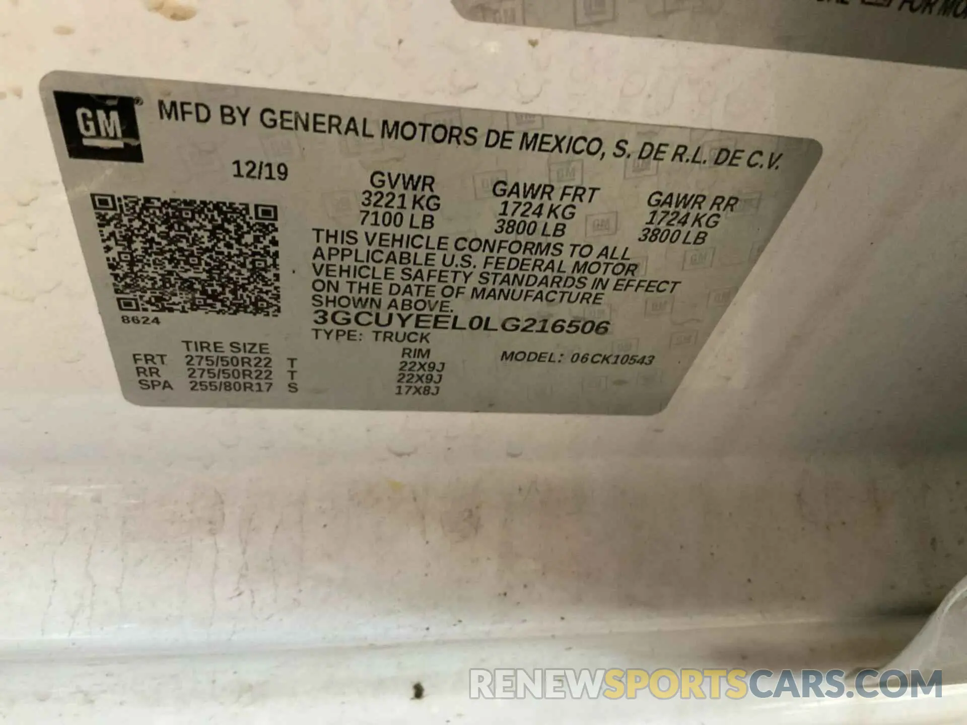 8 Photograph of a damaged car 3GCUYEEL0LG216506 CHEVROLET SILVERADO 2020