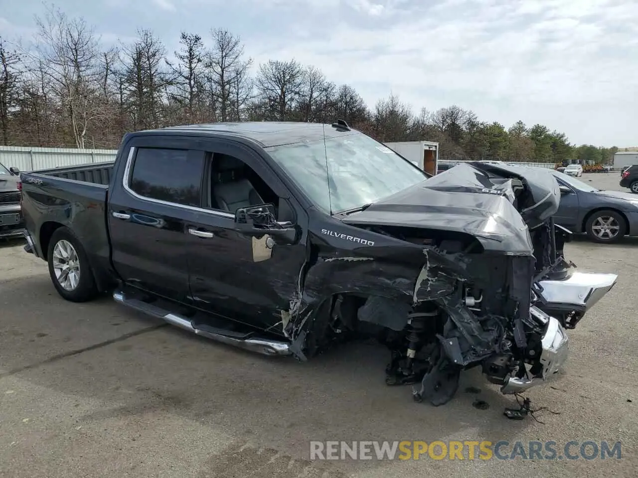 4 Photograph of a damaged car 3GCUYGEL3LG303845 CHEVROLET SILVERADO 2020