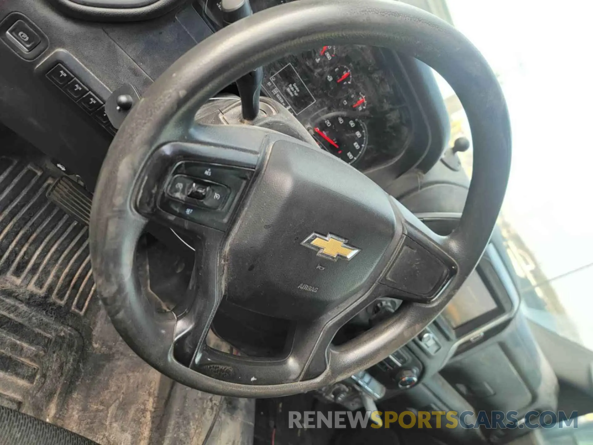 10 Photograph of a damaged car 1GB5YLE70MF188256 CHEVROLET SILVERADO 2021