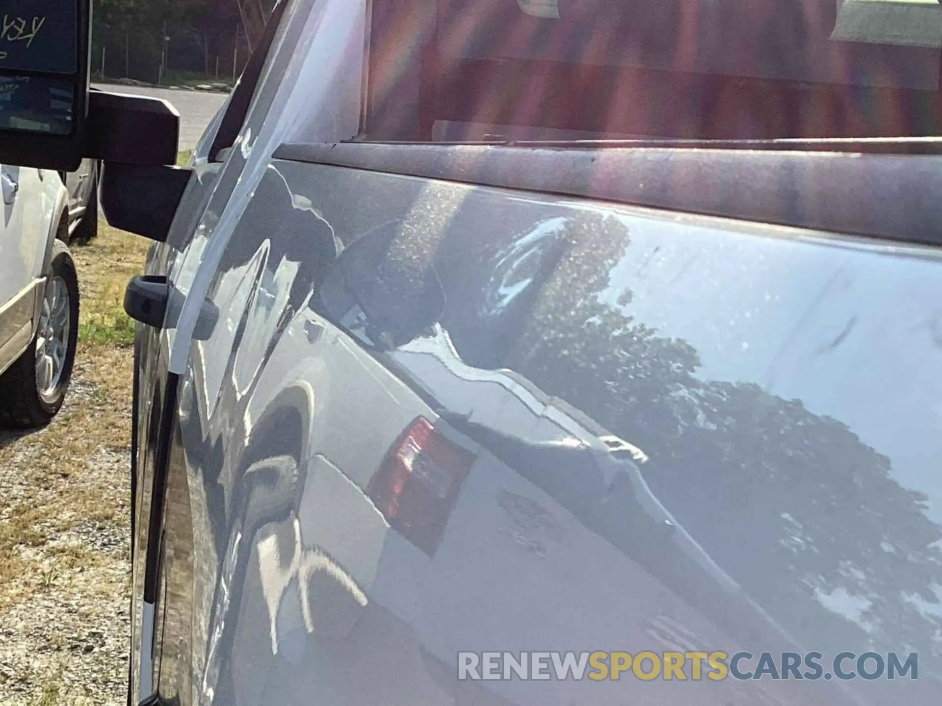 19 Photograph of a damaged car 1GC0WLE7XMF273620 CHEVROLET SILVERADO 2021