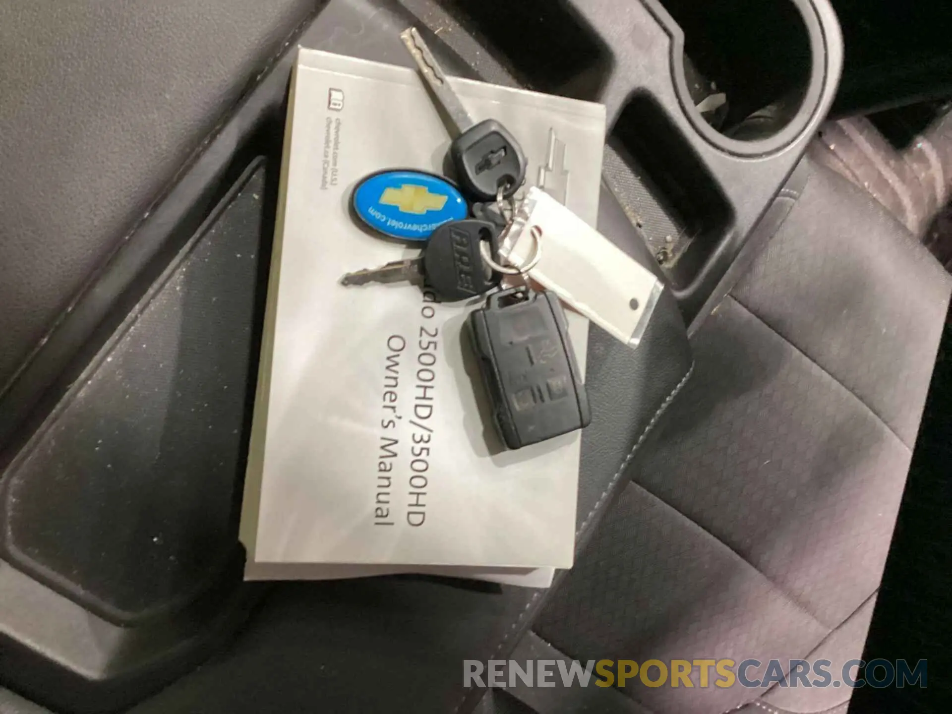 10 Photograph of a damaged car 1GC2YLE72MF157119 CHEVROLET SILVERADO 2021
