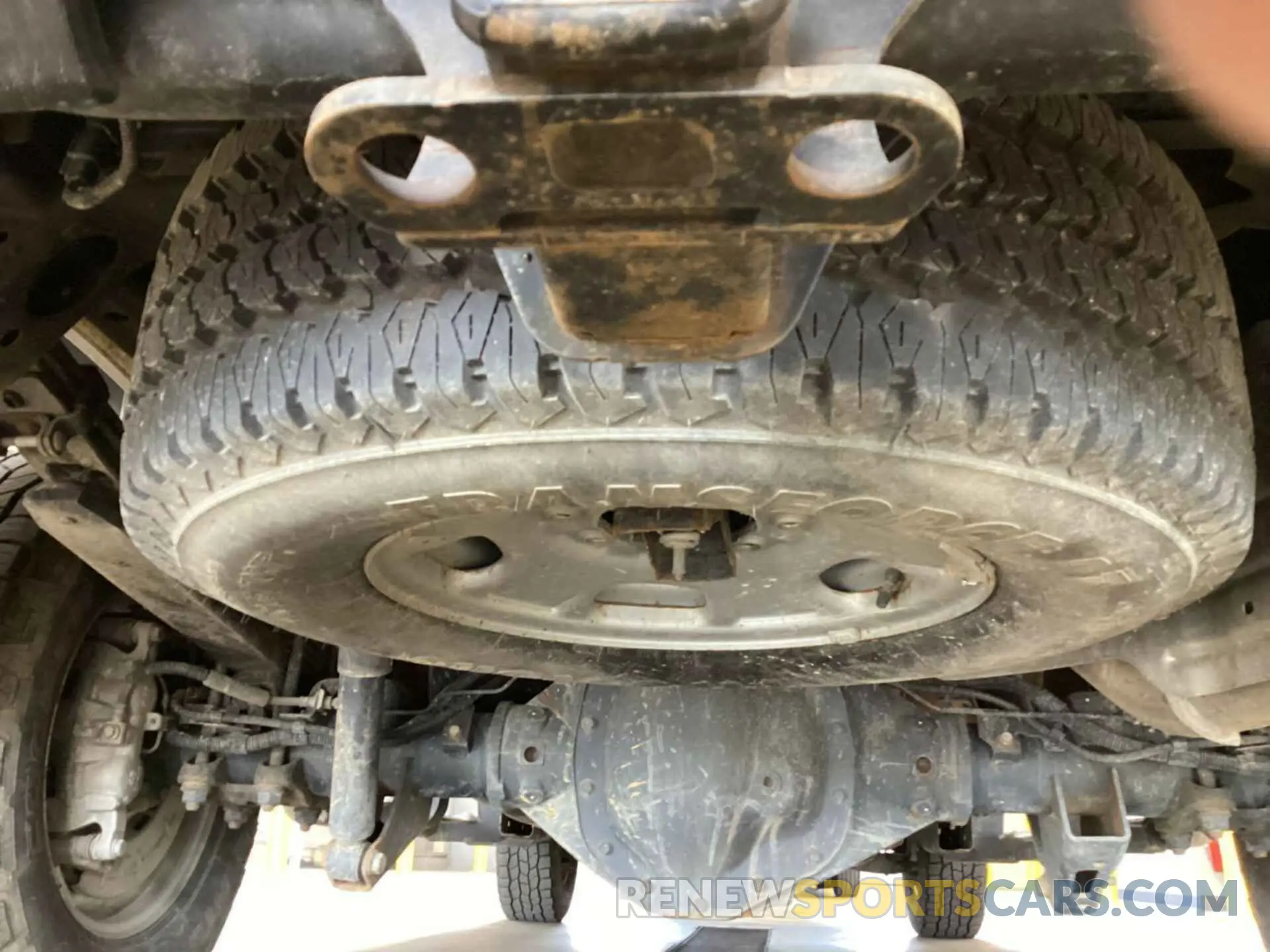 13 Photograph of a damaged car 1GC2YLE72MF157119 CHEVROLET SILVERADO 2021