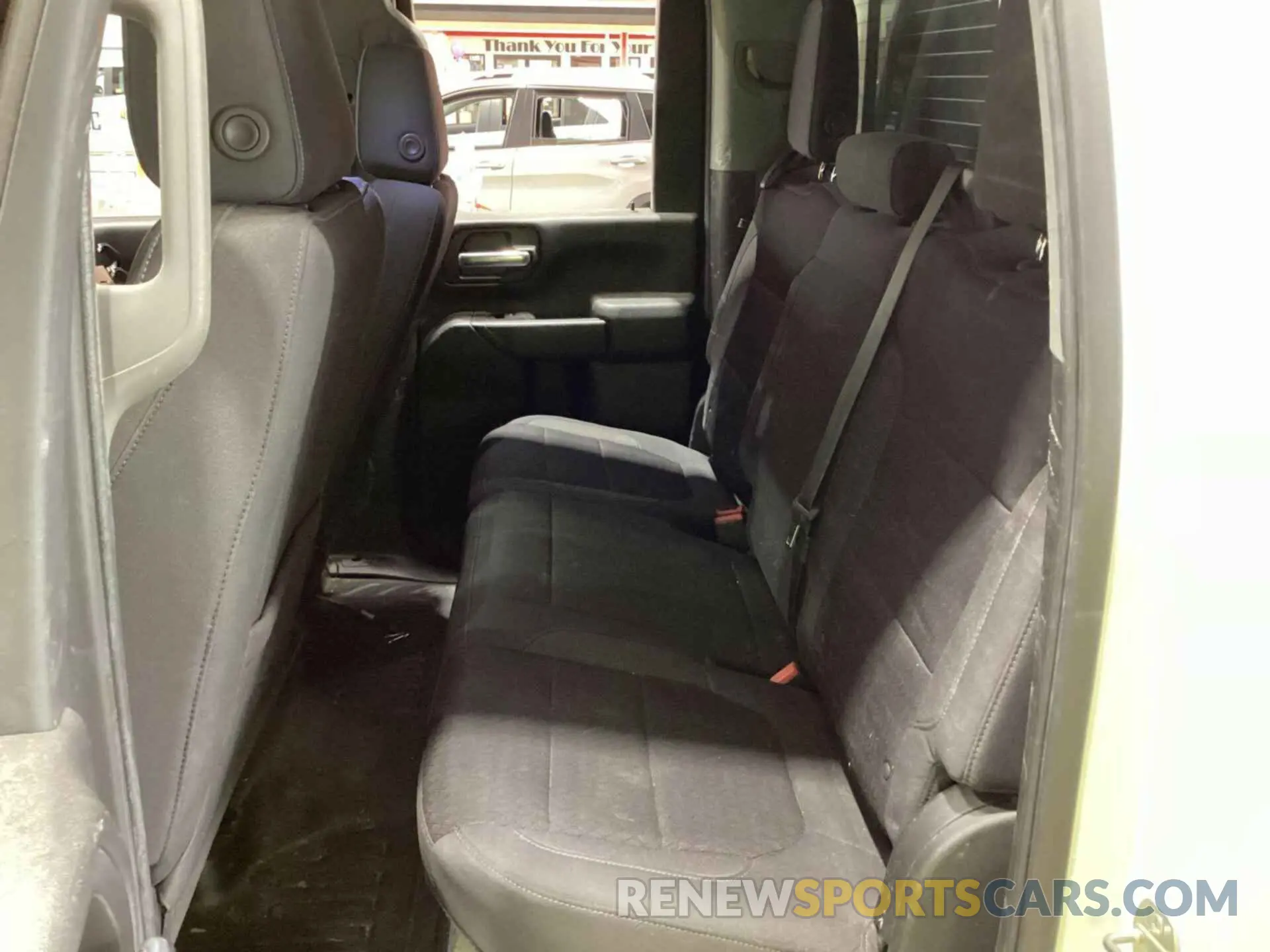 2 Photograph of a damaged car 1GC2YLE72MF157119 CHEVROLET SILVERADO 2021
