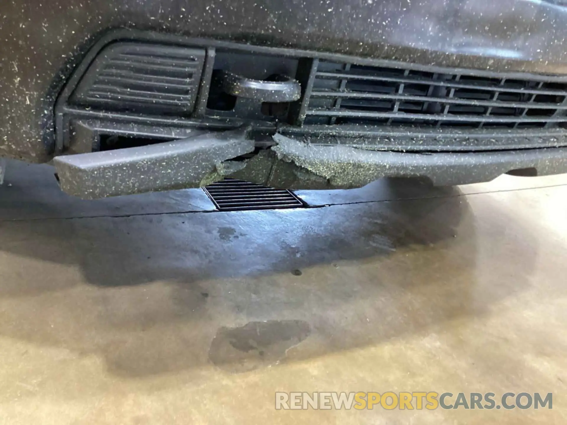 28 Photograph of a damaged car 1GC2YLE72MF157119 CHEVROLET SILVERADO 2021