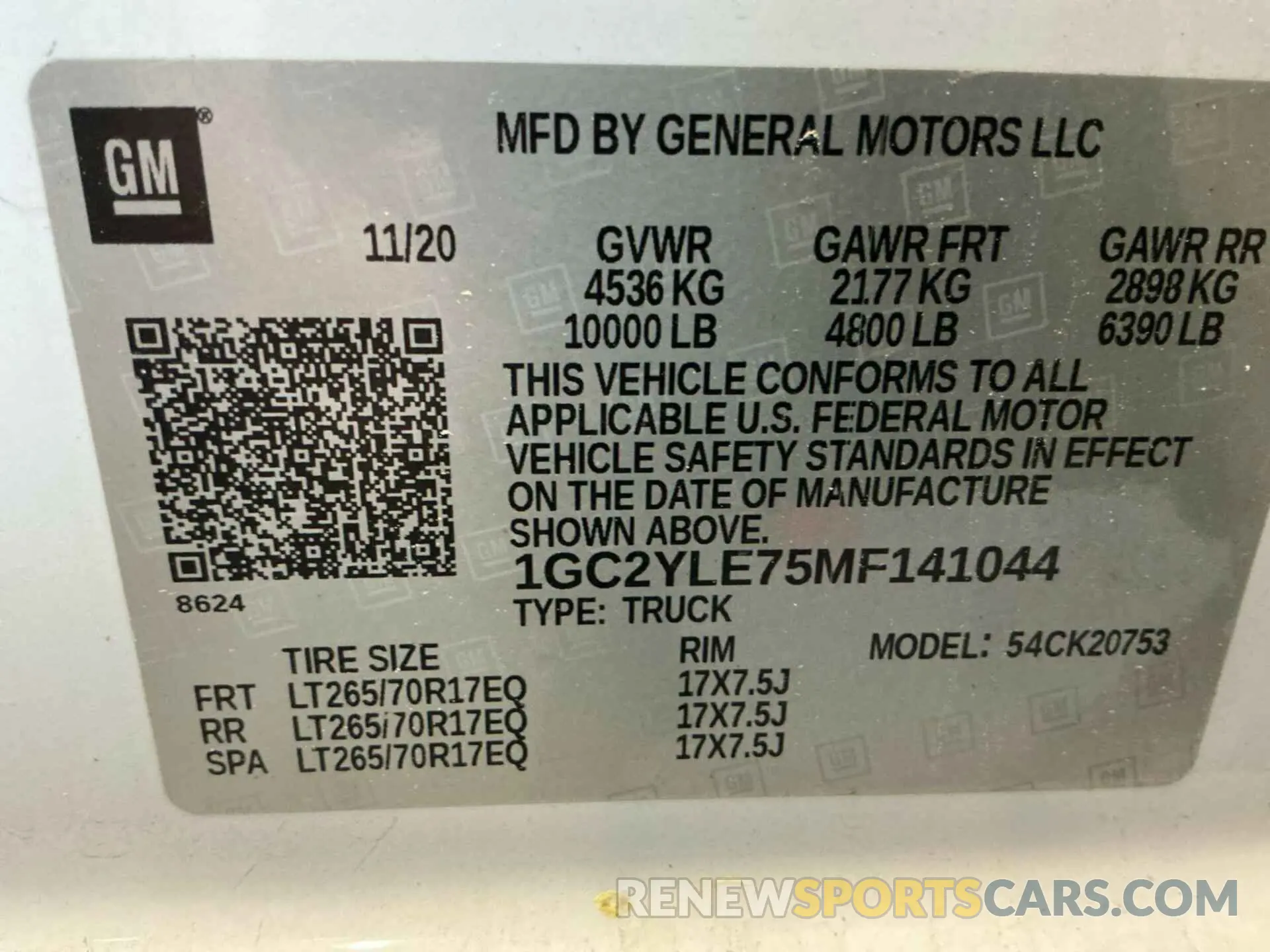 18 Photograph of a damaged car 1GC2YLE75MF141044 CHEVROLET SILVERADO 2021