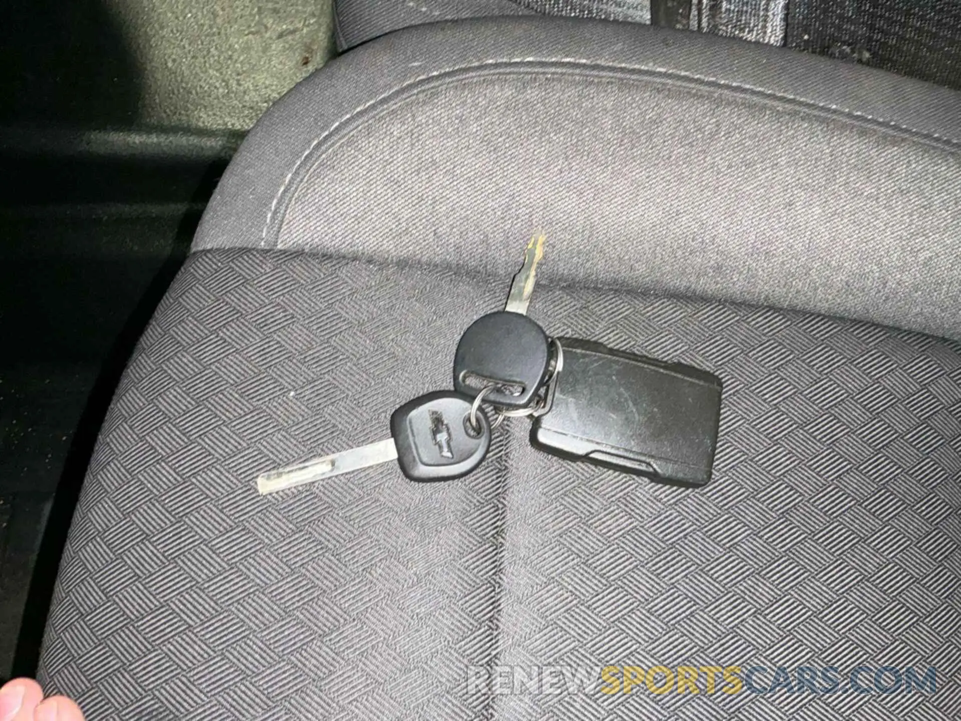 25 Photograph of a damaged car 1GC2YLE75MF141044 CHEVROLET SILVERADO 2021