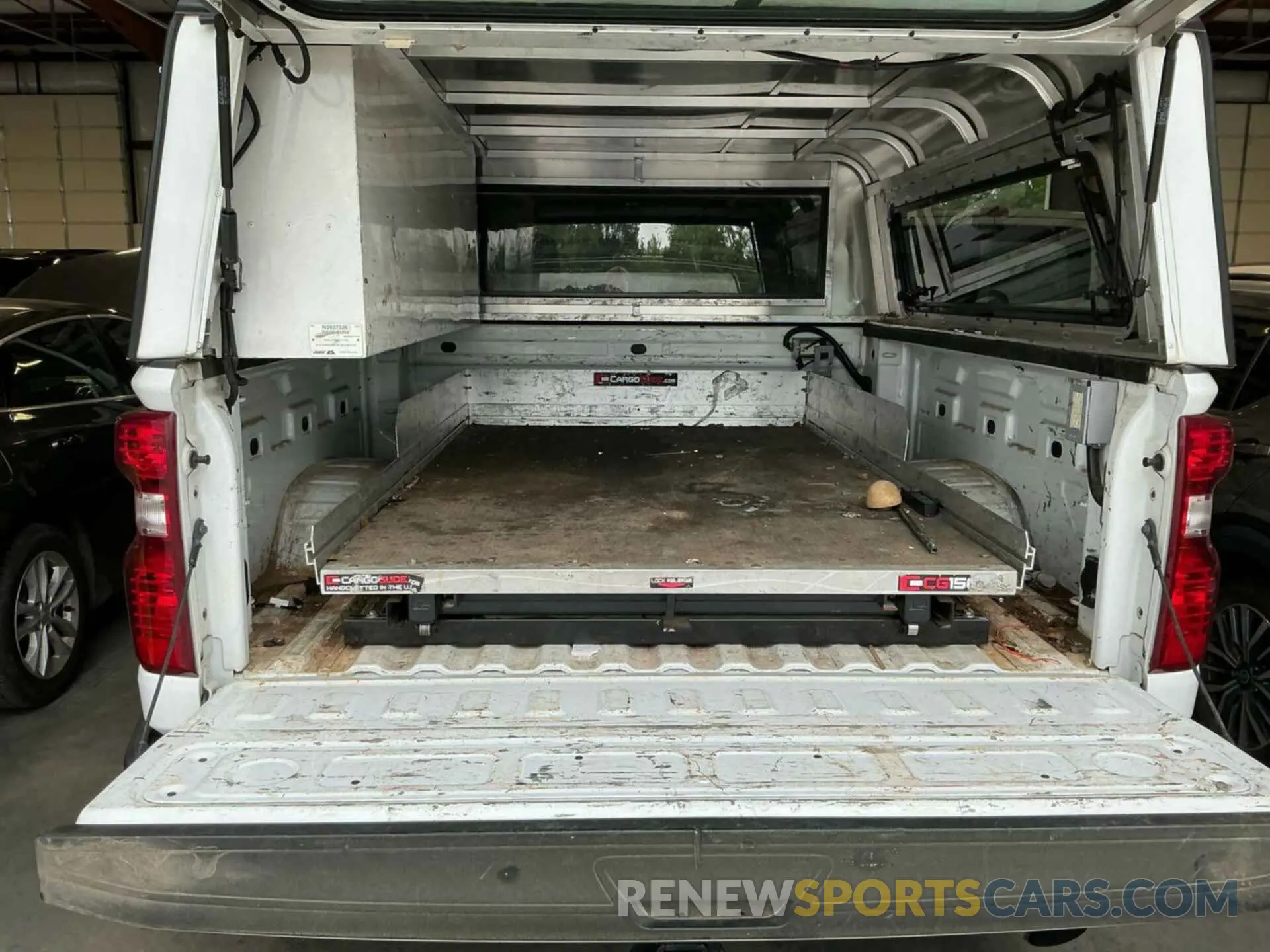 28 Photograph of a damaged car 1GC2YLE75MF141044 CHEVROLET SILVERADO 2021