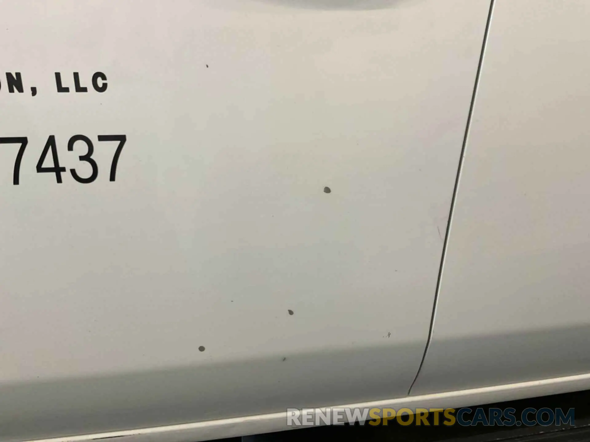 8 Photograph of a damaged car 1GC5YLE75MF280006 CHEVROLET SILVERADO 2021
