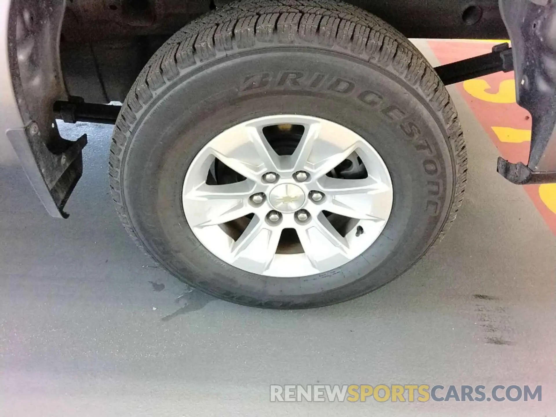 10 Photograph of a damaged car 1GCRWCEK4MZ403708 CHEVROLET SILVERADO 2021