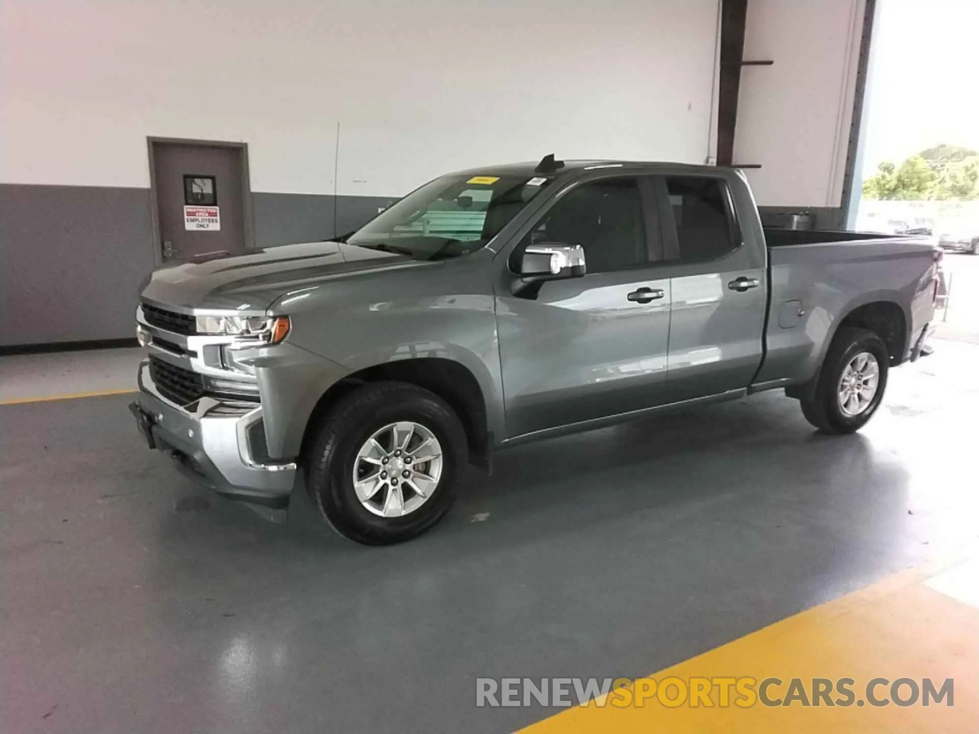 18 Photograph of a damaged car 1GCRWCEK4MZ403708 CHEVROLET SILVERADO 2021