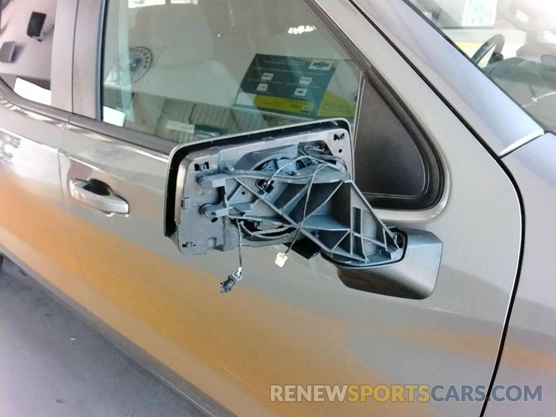 25 Photograph of a damaged car 1GCRWCEK4MZ403708 CHEVROLET SILVERADO 2021