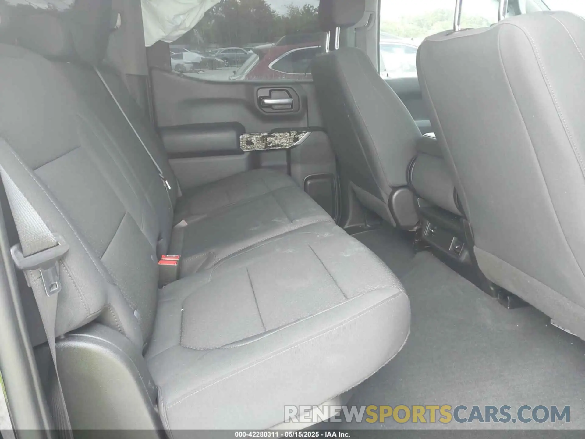 8 Photograph of a damaged car 3GCPYCEL3MG422938 CHEVROLET SILVERADO 2021