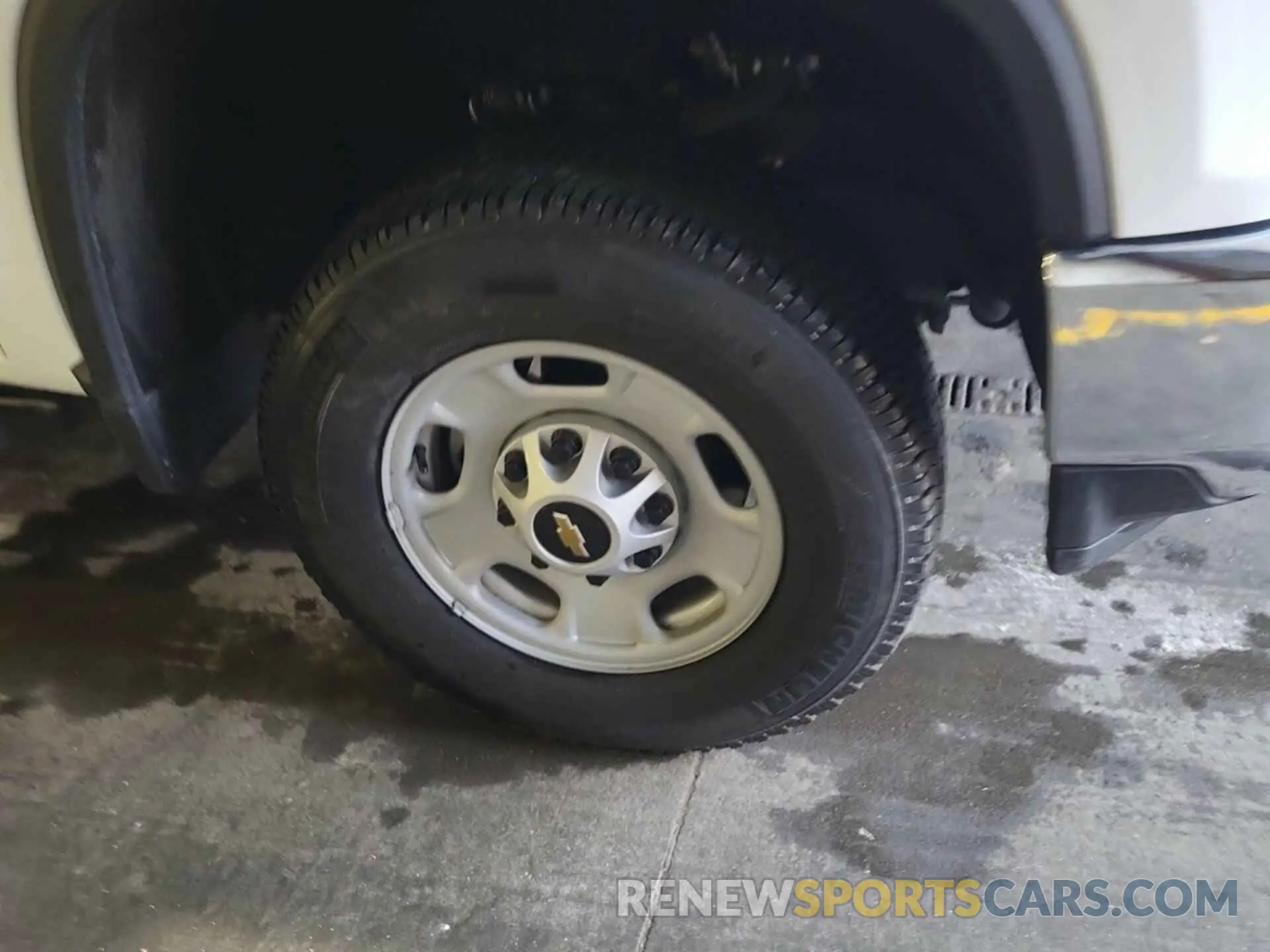 30 Photograph of a damaged car 1GB0YLE7XNF192276 CHEVROLET SILVERADO 2022