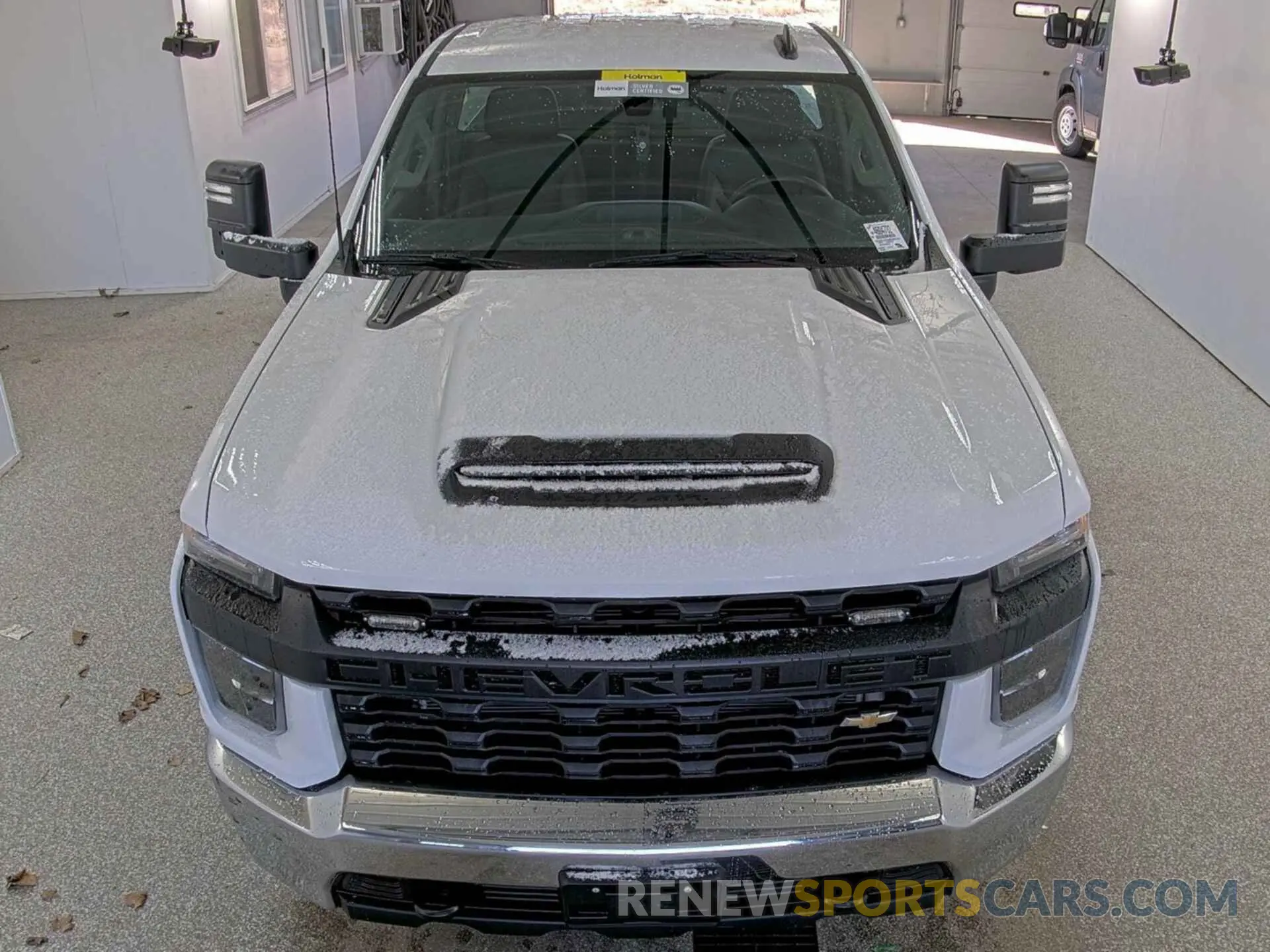 31 Photograph of a damaged car 1GC0YLE70NF339135 CHEVROLET SILVERADO 2022