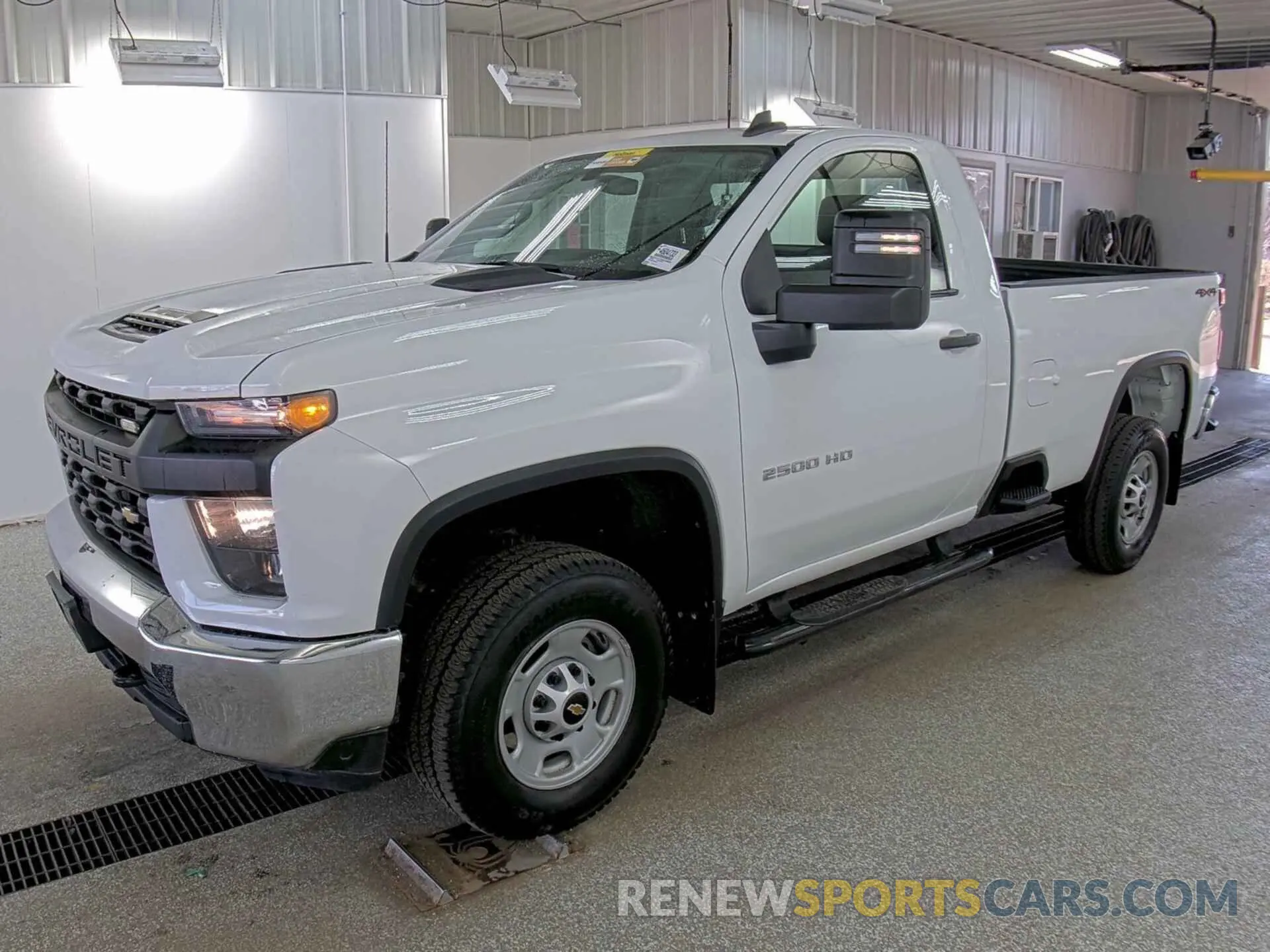 29 Photograph of a damaged car 1GC0YLE77NF338080 CHEVROLET SILVERADO 2022