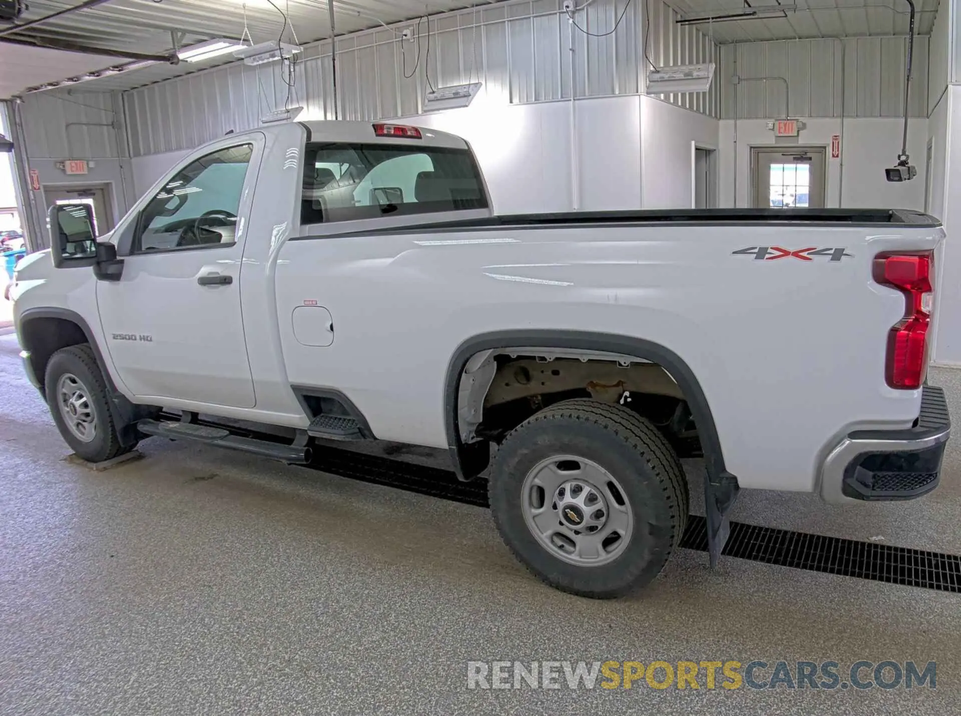13 Photograph of a damaged car 1GC0YLE79NF348805 CHEVROLET SILVERADO 2022
