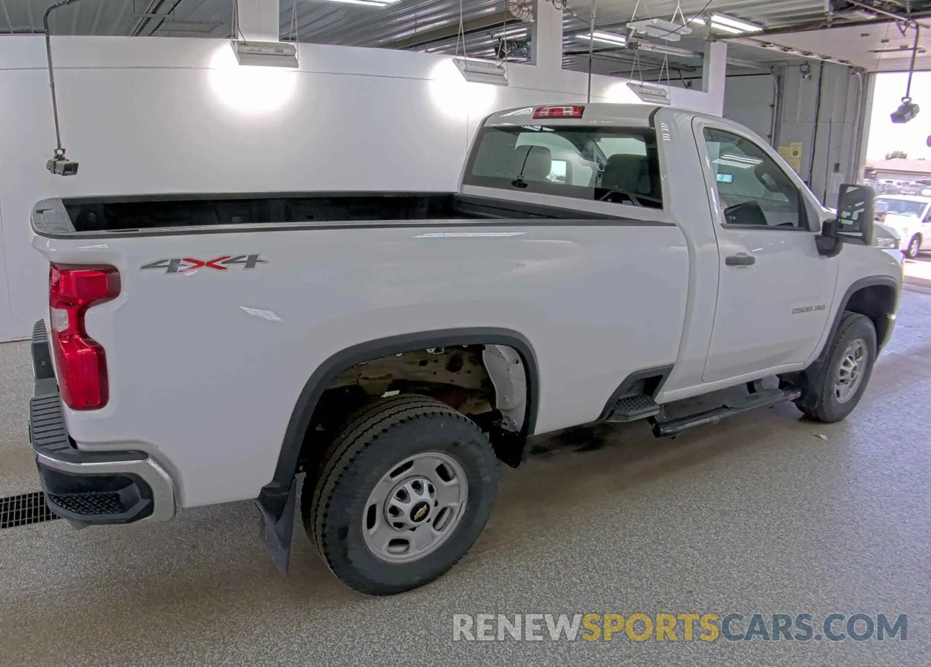 3 Photograph of a damaged car 1GC0YLE79NF348805 CHEVROLET SILVERADO 2022