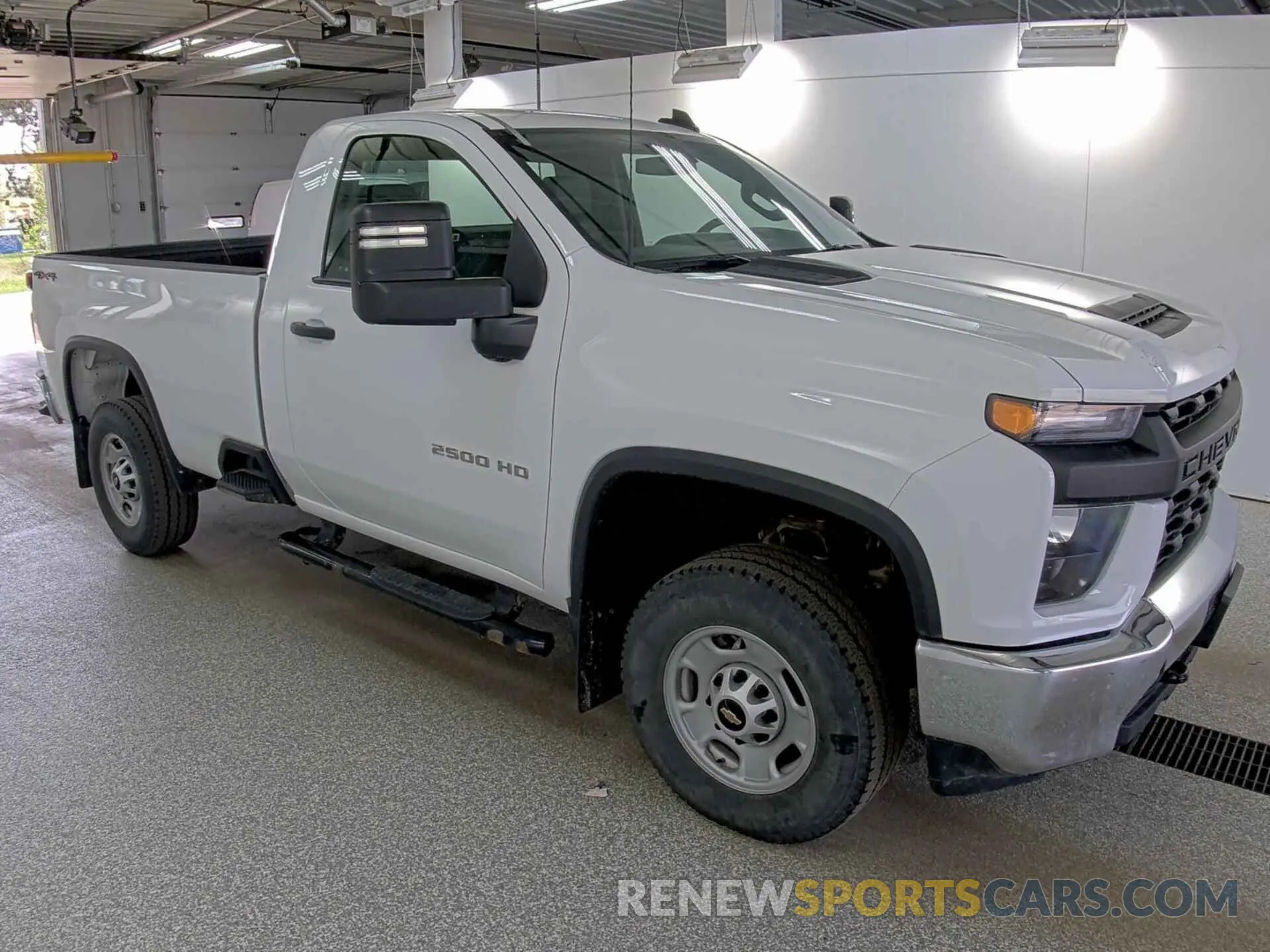 9 Photograph of a damaged car 1GC0YLE79NF348805 CHEVROLET SILVERADO 2022