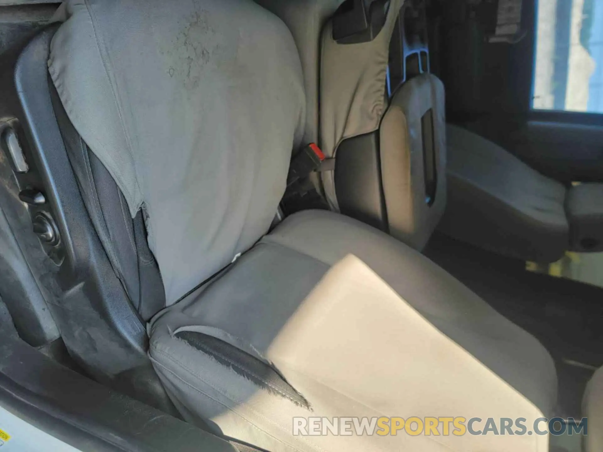 13 Photograph of a damaged car 1GC2YLE75NF255806 CHEVROLET SILVERADO 2022