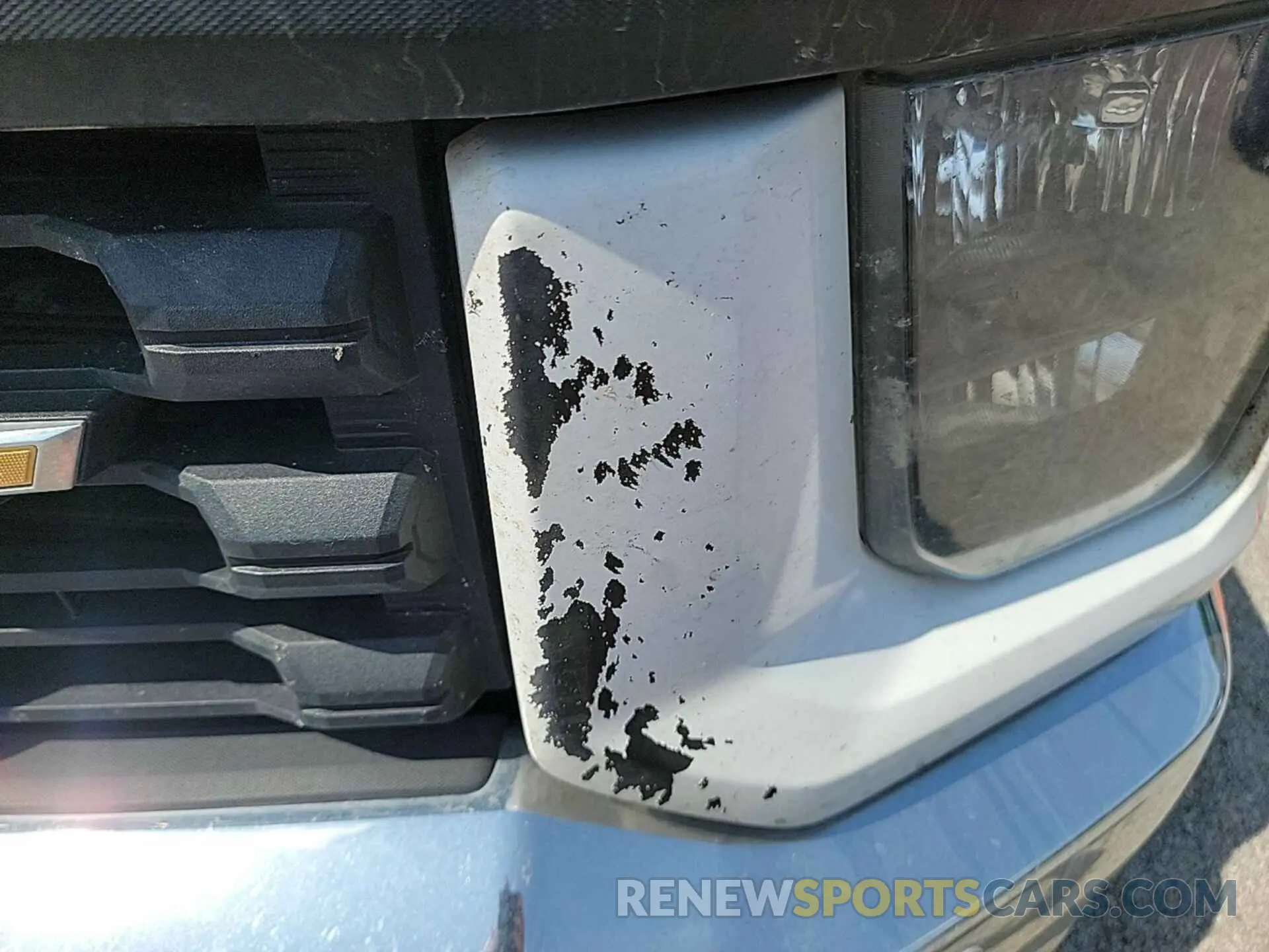 26 Photograph of a damaged car 1GC2YLE75NF255806 CHEVROLET SILVERADO 2022