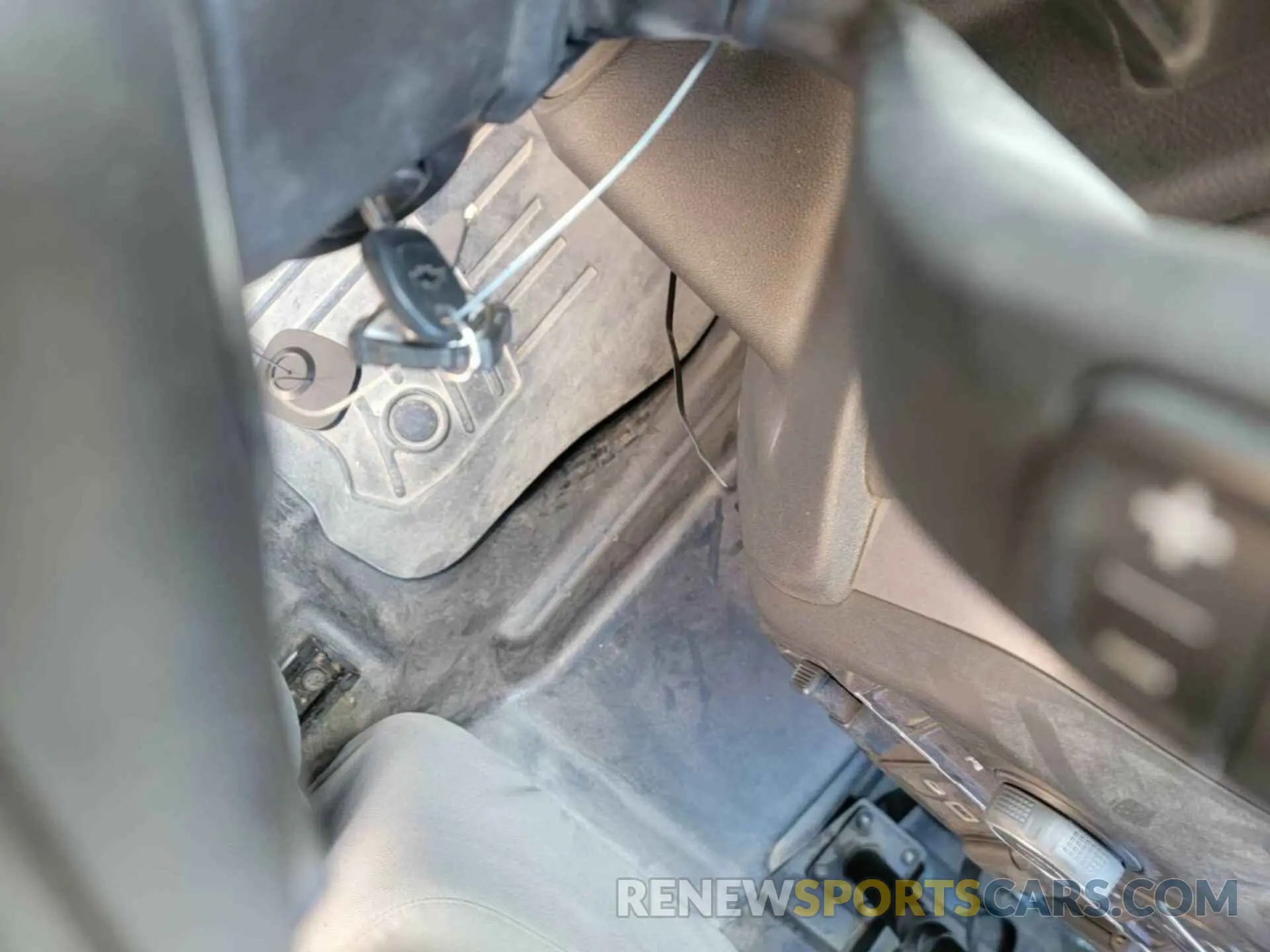 31 Photograph of a damaged car 1GC2YLE75NF255806 CHEVROLET SILVERADO 2022