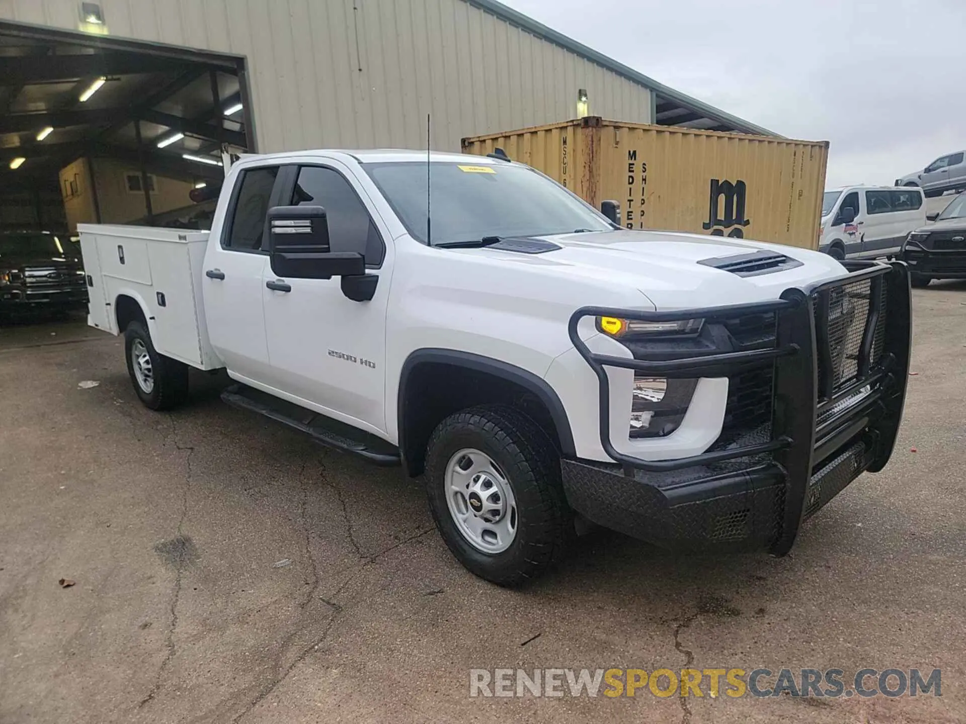 9 Photograph of a damaged car 1GC5YLE72NF173481 CHEVROLET SILVERADO 2022