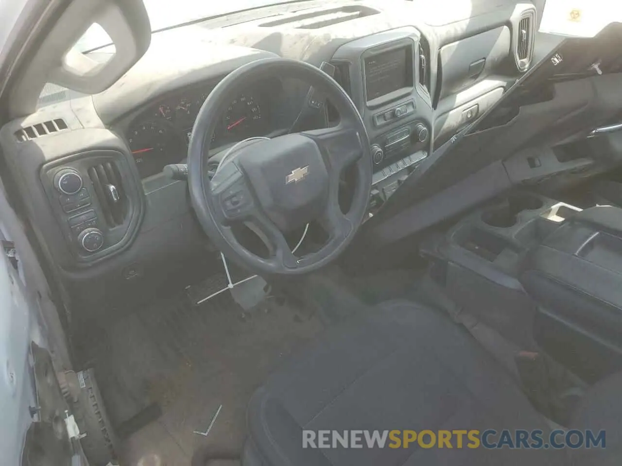 8 Photograph of a damaged car 1GC5YLE7XNF243194 CHEVROLET SILVERADO 2022