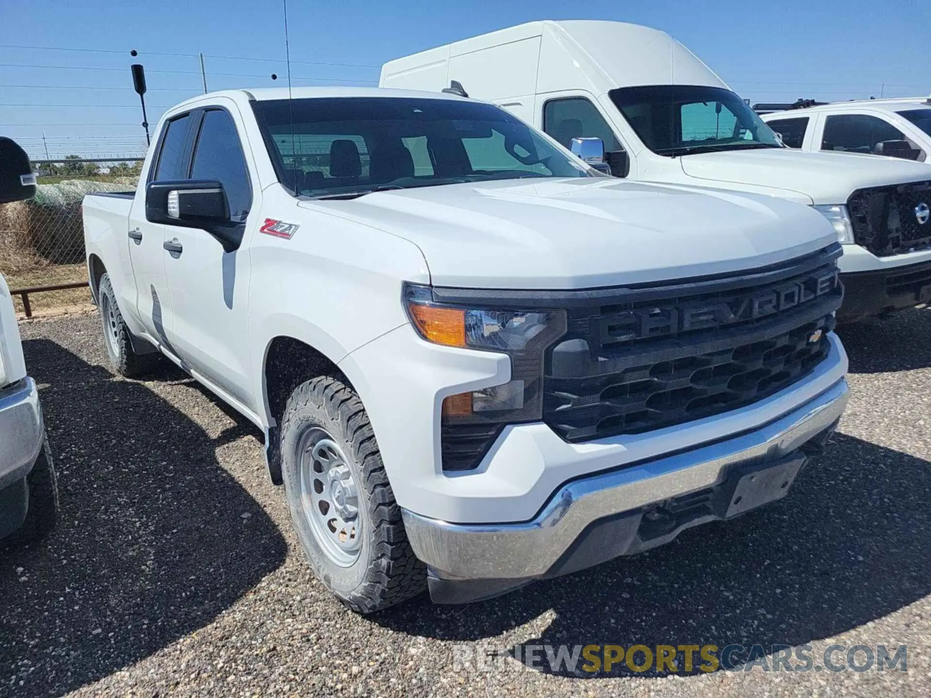 4 Photograph of a damaged car 1GCRDAED2NZ508874 CHEVROLET SILVERADO 2022