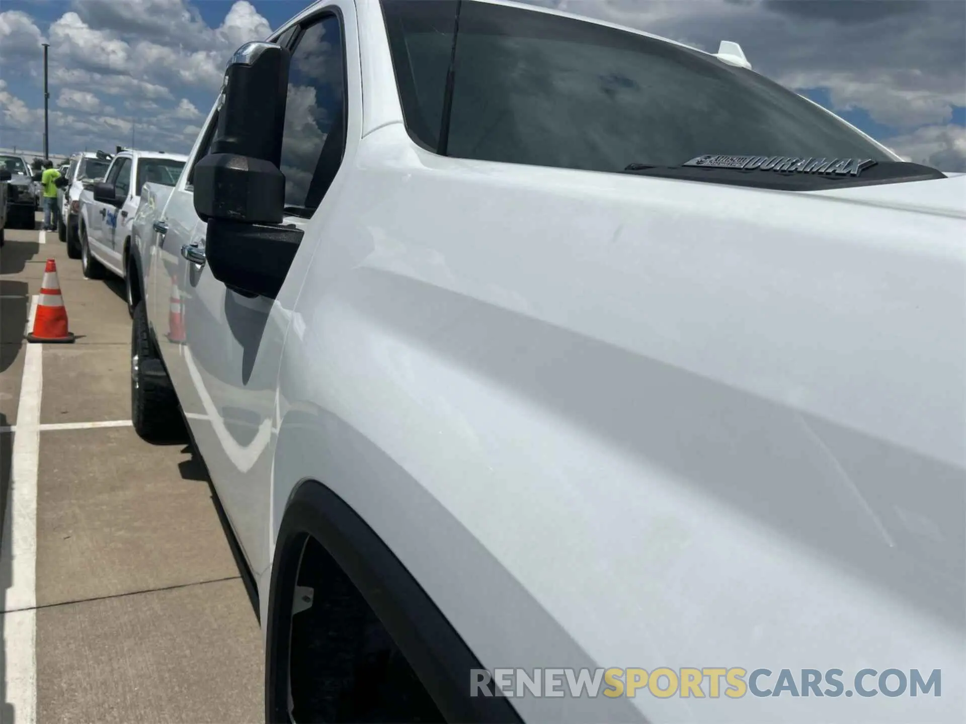 17 Photograph of a damaged car 2GC4YPEY8N1230785 CHEVROLET SILVERADO 2022
