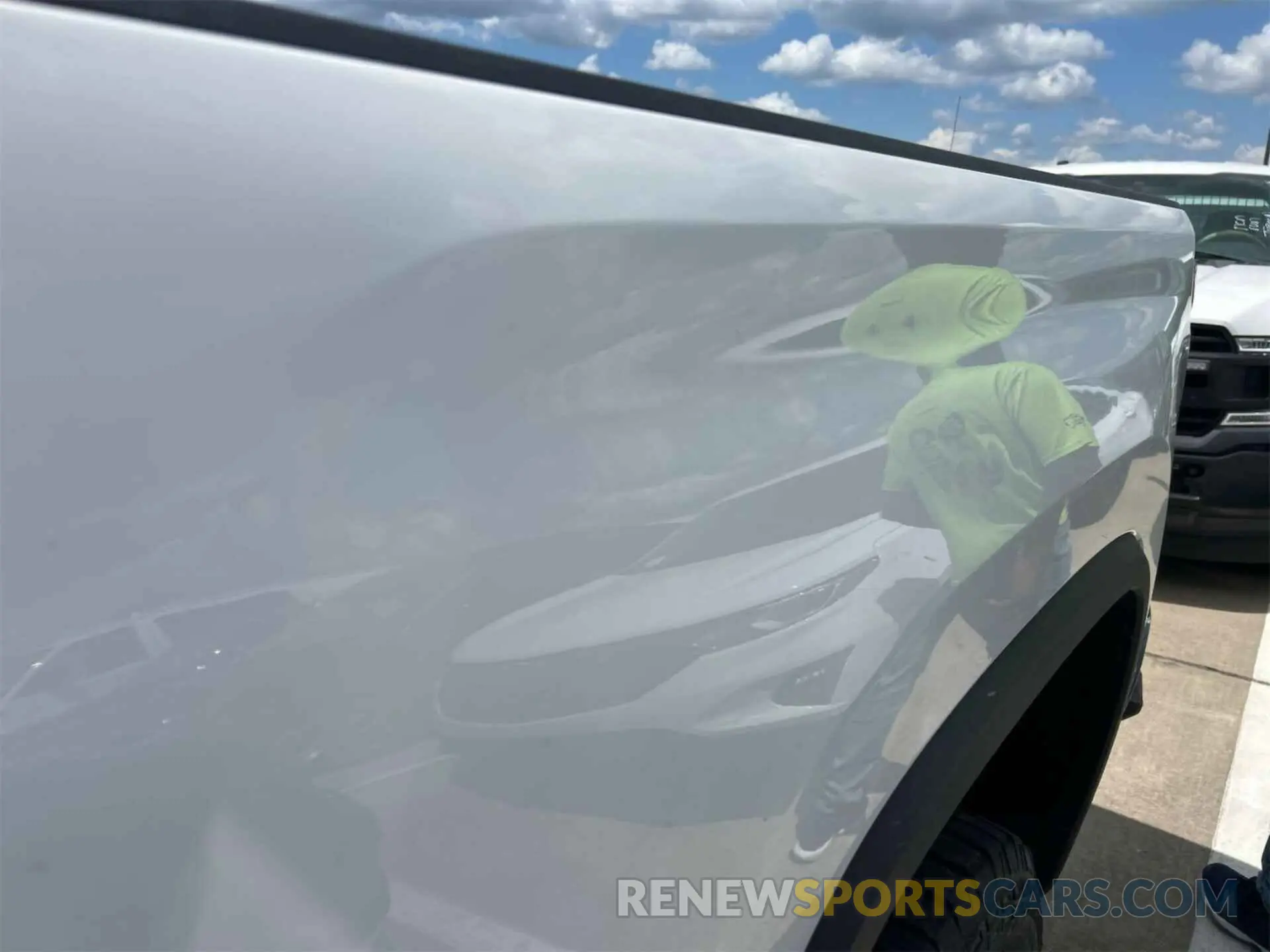 19 Photograph of a damaged car 2GC4YPEY8N1230785 CHEVROLET SILVERADO 2022