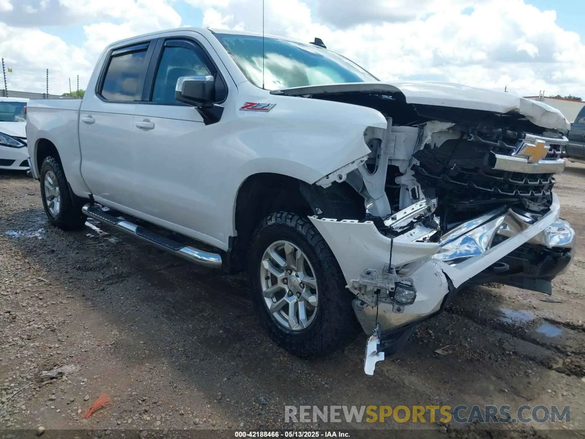1 Photograph of a damaged car 2GCUDDED0N1513978 CHEVROLET SILVERADO 2022