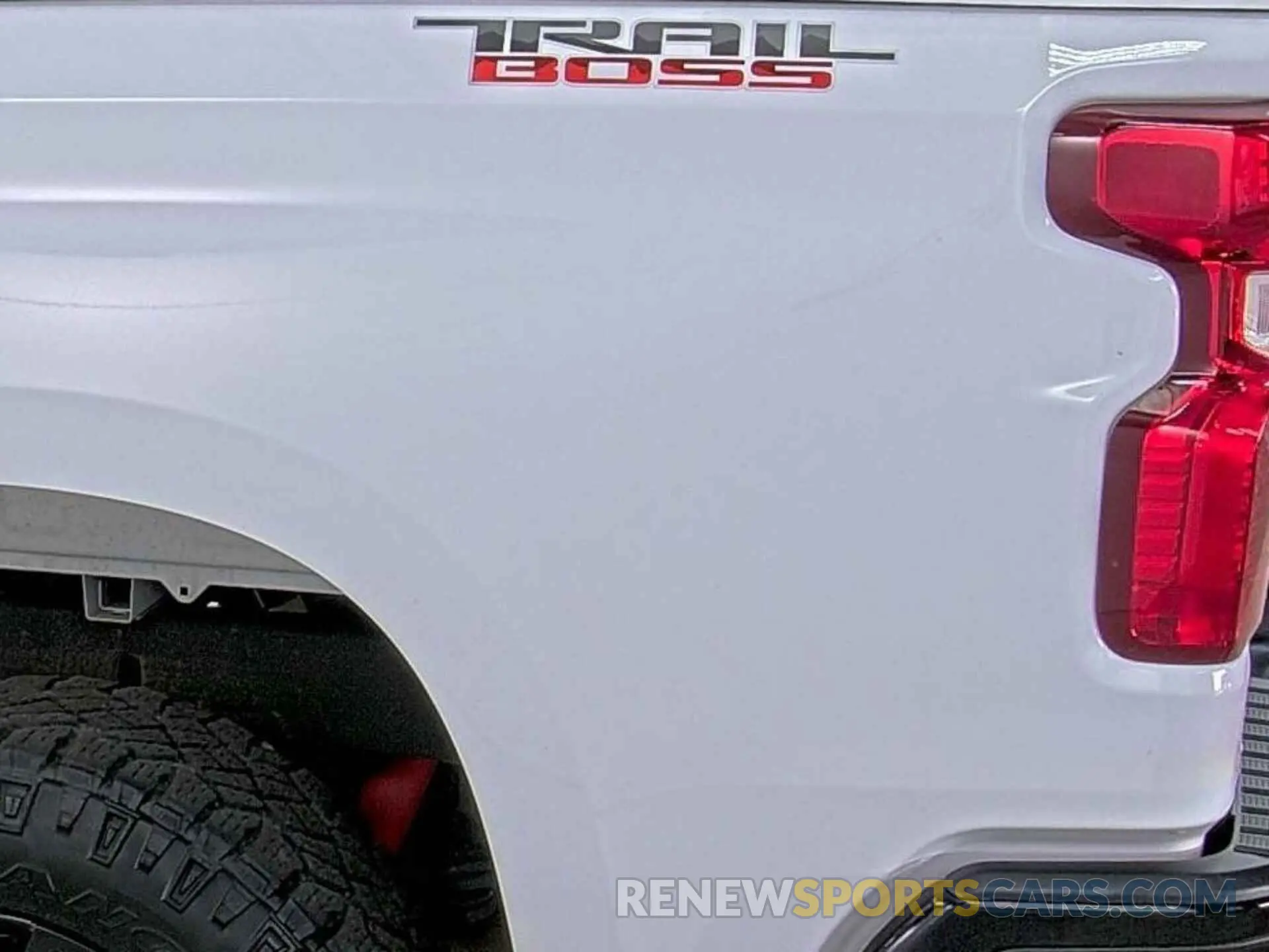 22 Photograph of a damaged car 3GCPDCED5NG583250 CHEVROLET SILVERADO 2022