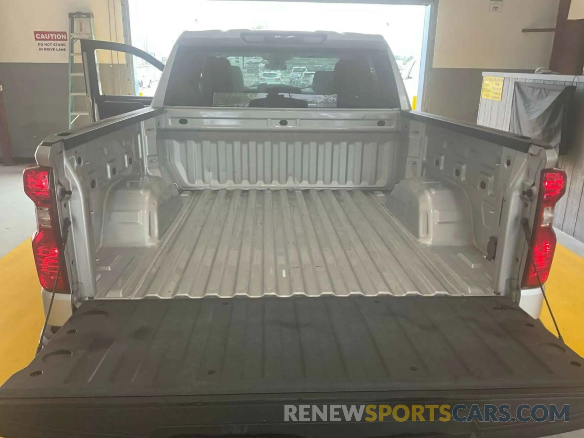 1 Photograph of a damaged car 3GCPDKEK7NG552297 CHEVROLET SILVERADO 2022