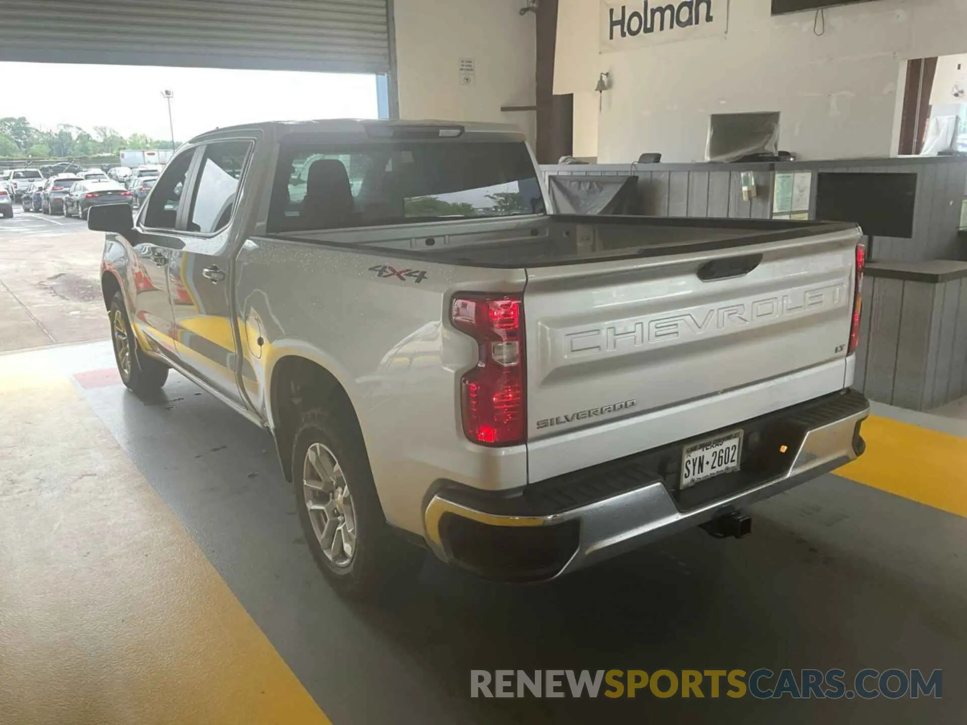 10 Photograph of a damaged car 3GCPDKEK7NG552297 CHEVROLET SILVERADO 2022