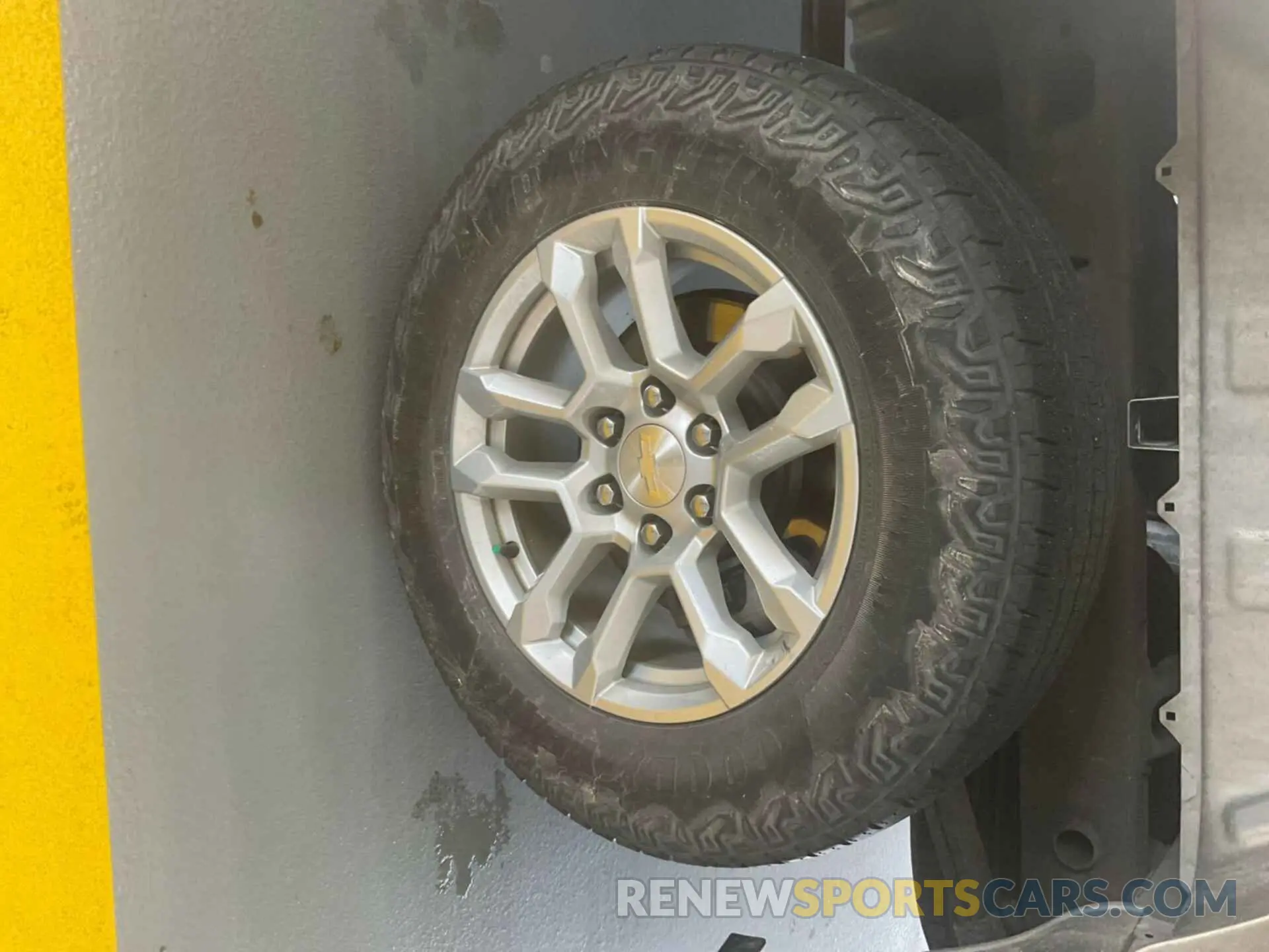 13 Photograph of a damaged car 3GCPDKEK7NG552297 CHEVROLET SILVERADO 2022
