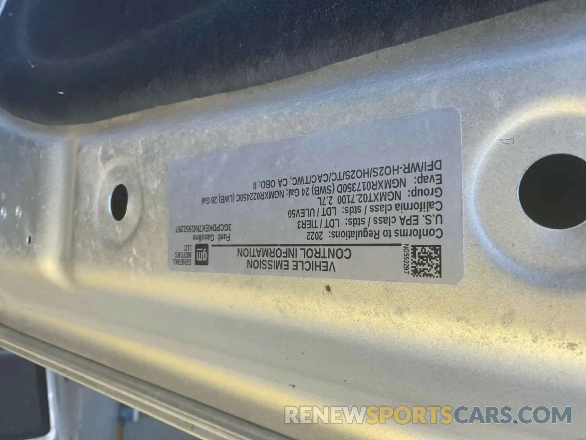 2 Photograph of a damaged car 3GCPDKEK7NG552297 CHEVROLET SILVERADO 2022