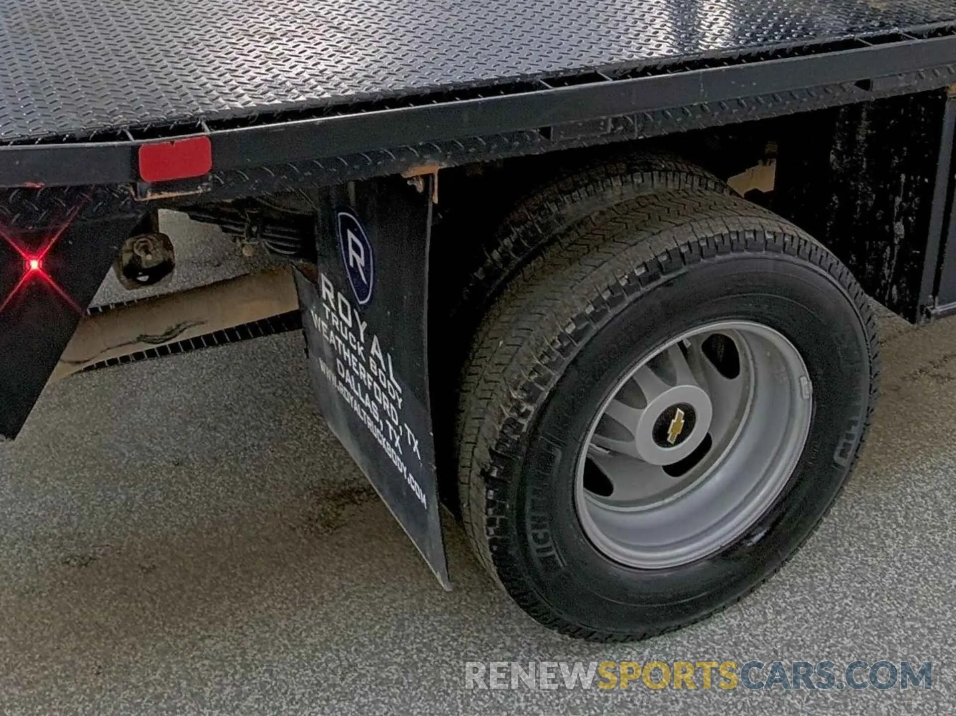 25 Photograph of a damaged car 1GB3WRE75PF158576 CHEVROLET SILVERADO 2023