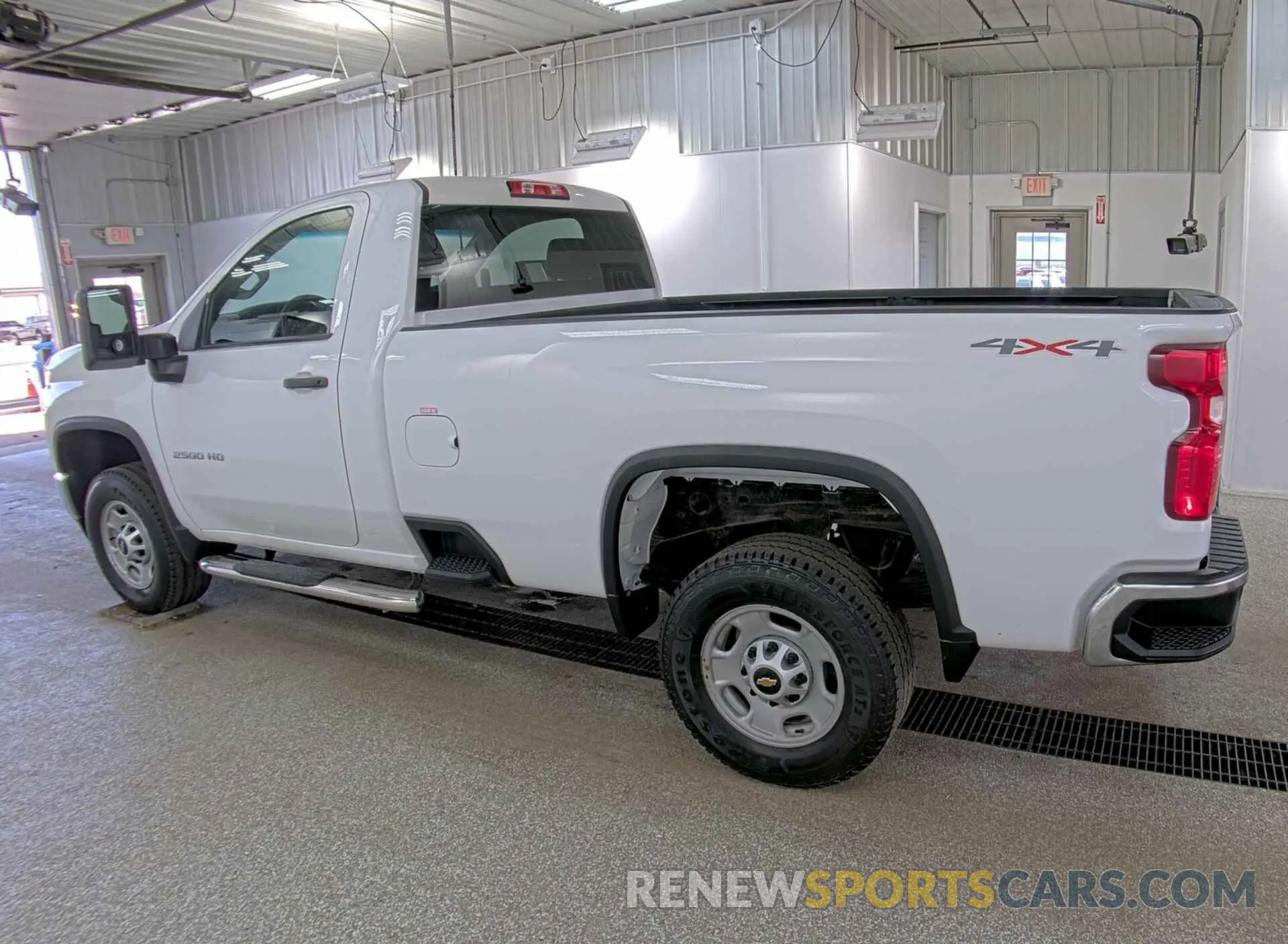 8 Photograph of a damaged car 1GC3YLE73PF245122 CHEVROLET SILVERADO 2023