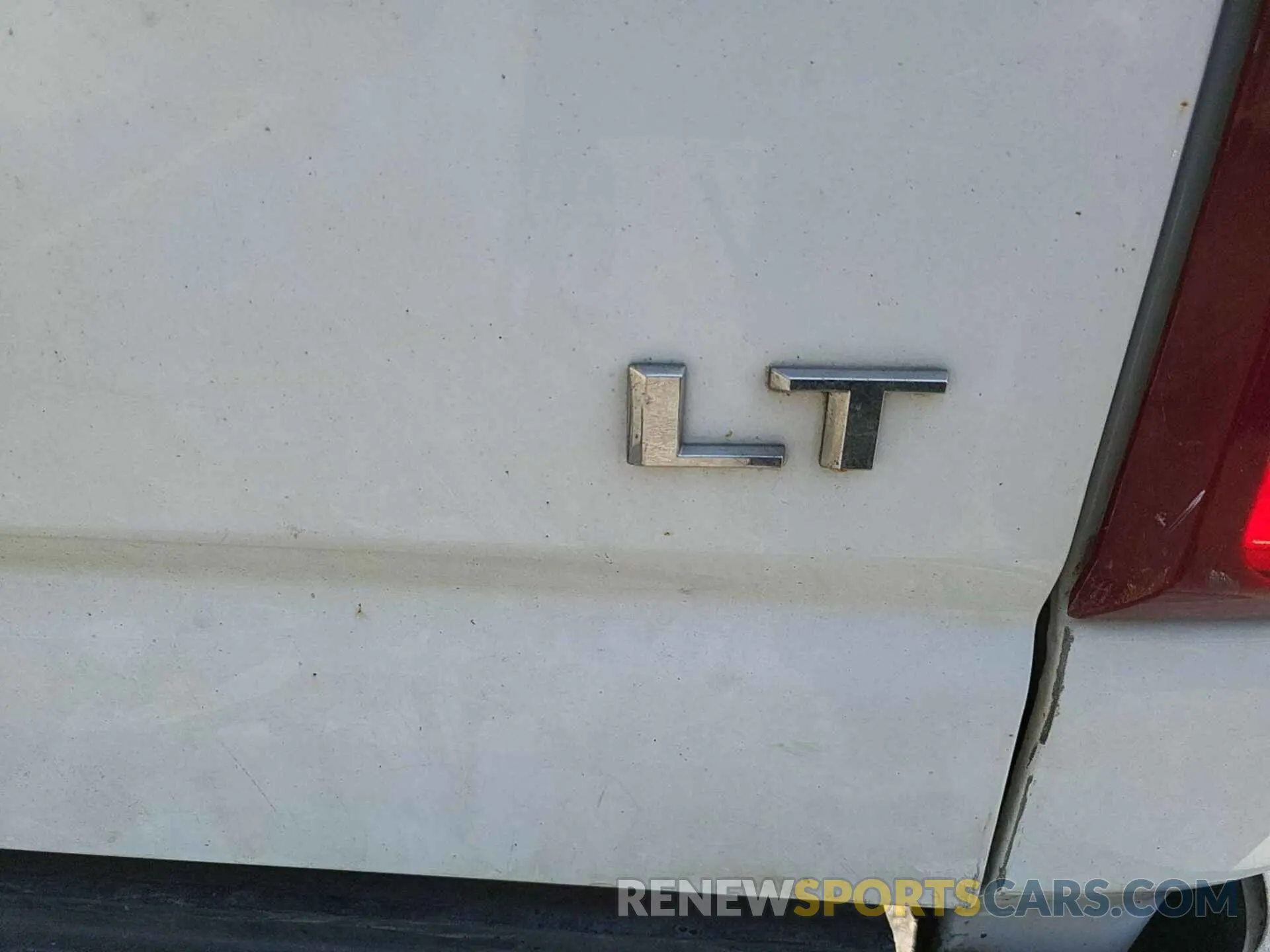 32 Photograph of a damaged car 1GC4YTE72PF101162 CHEVROLET SILVERADO 2023
