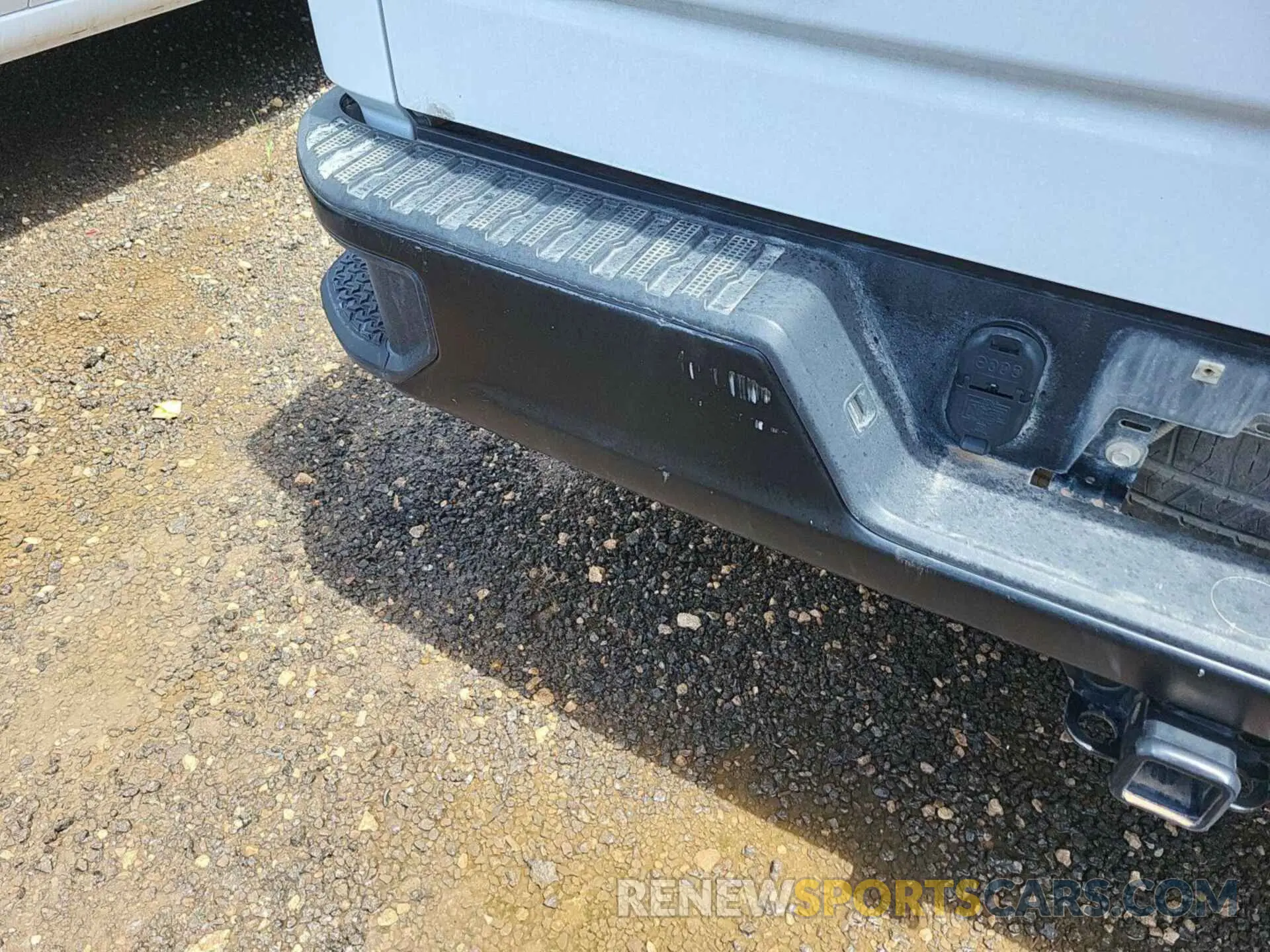 11 Photograph of a damaged car 3GCPDAEK4PG112034 CHEVROLET SILVERADO 2023