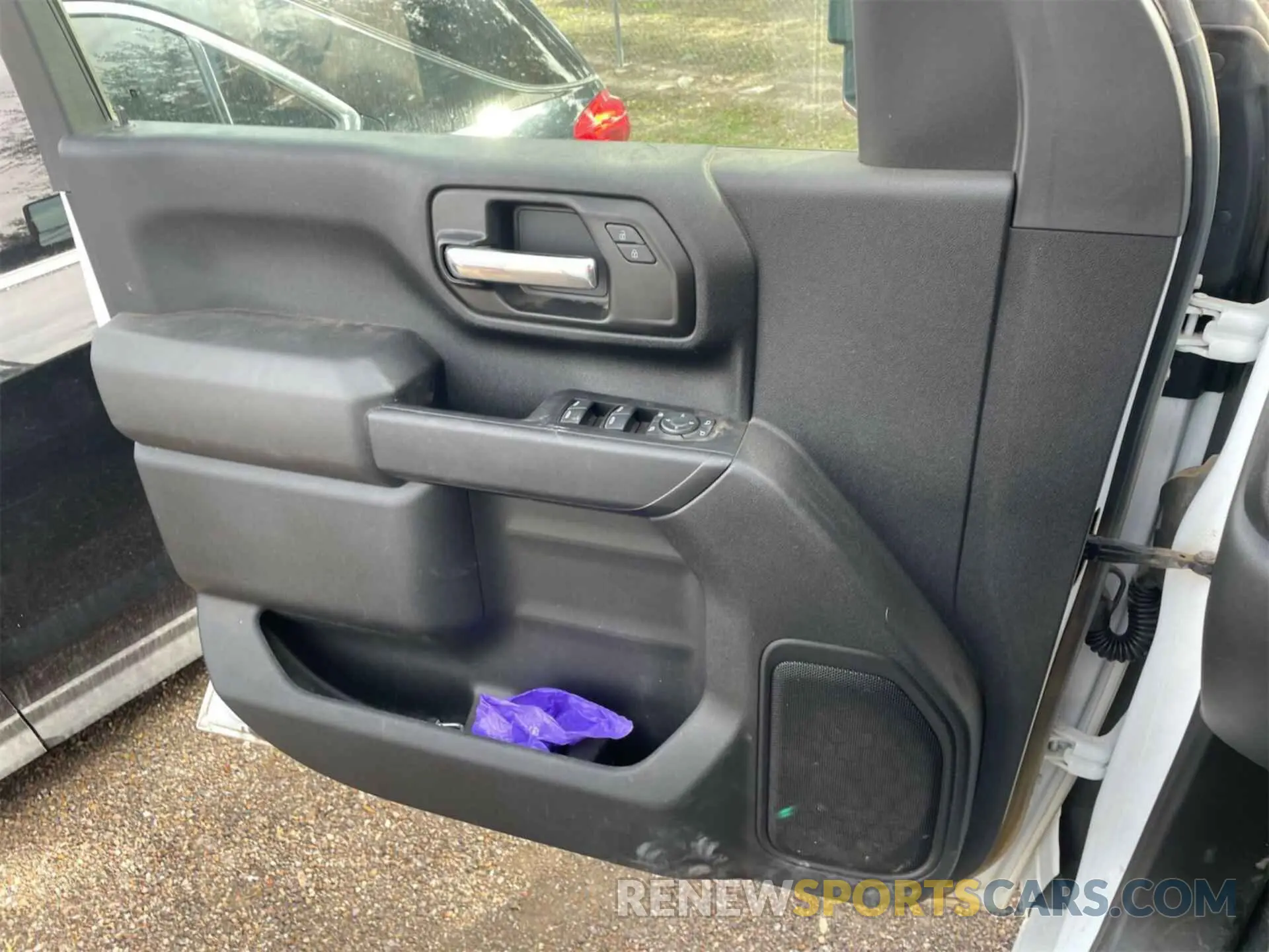 17 Photograph of a damaged car 1GC1YMEY0RF328631 CHEVROLET SILVERADO 2024