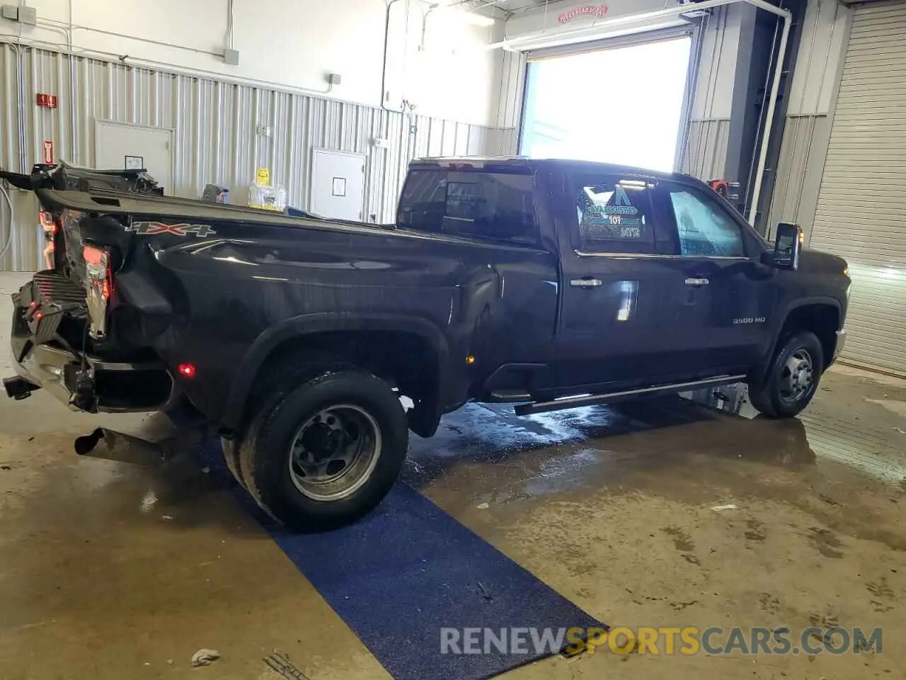 3 Photograph of a damaged car 1GC4YUEY8RF280227 CHEVROLET SILVERADO 2024