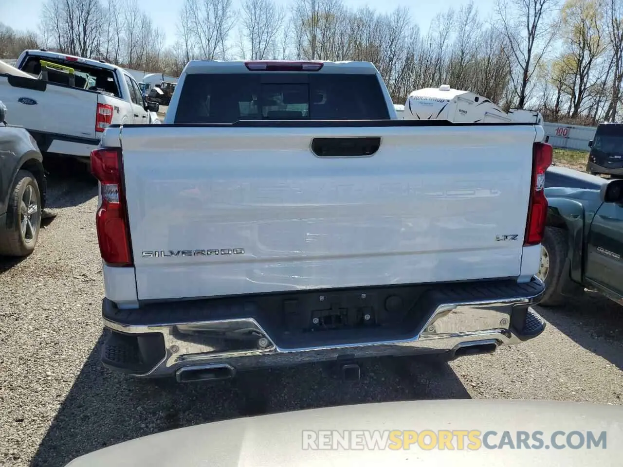 6 Photograph of a damaged car 2GCUDGED8R1150787 CHEVROLET SILVERADO 2024
